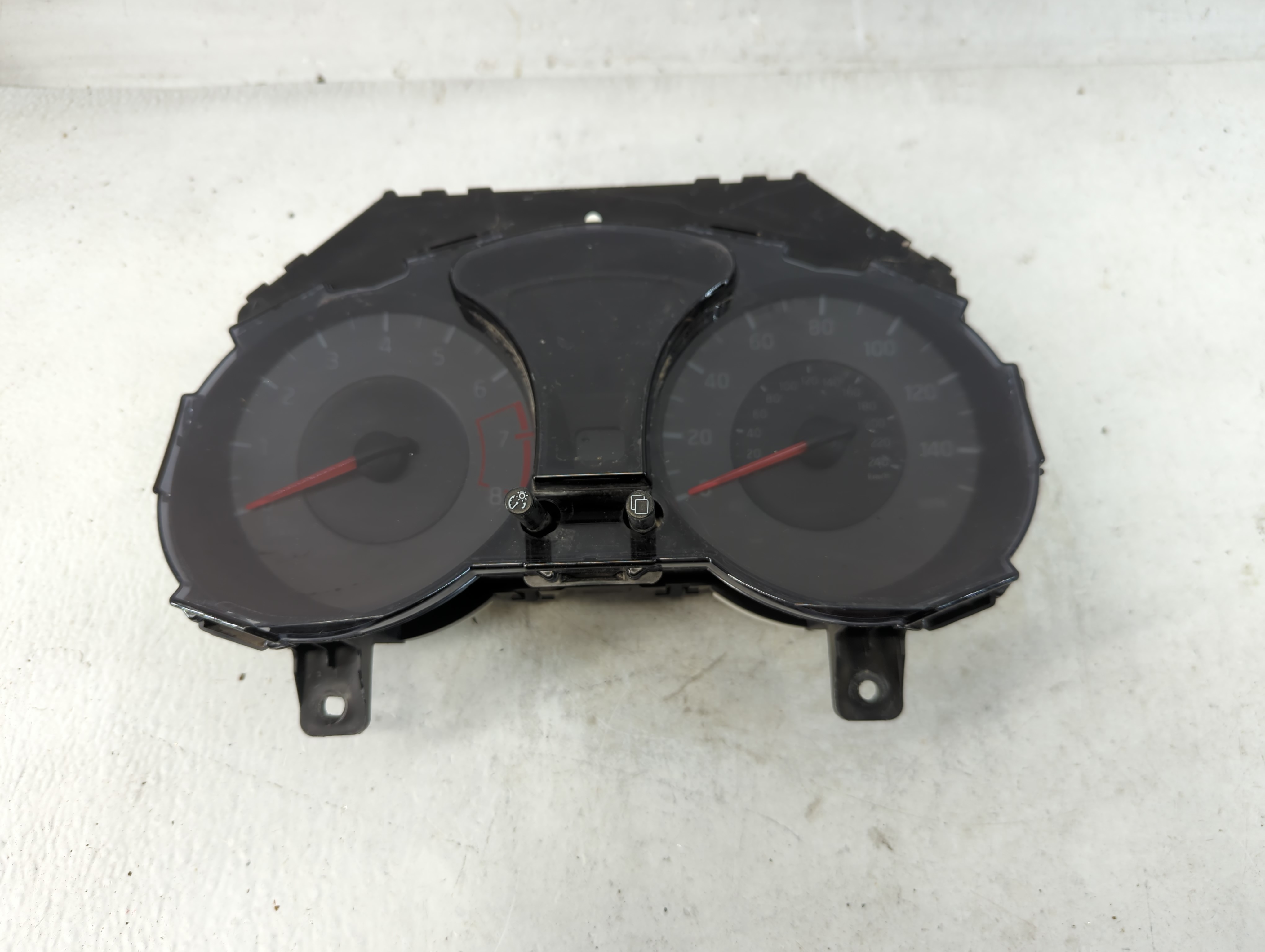 2012-2014 Nissan Juke Speedometer Instrument Cluster Gauges 1tu0b/v7eb 880546 - Oemusedautoparts1.com