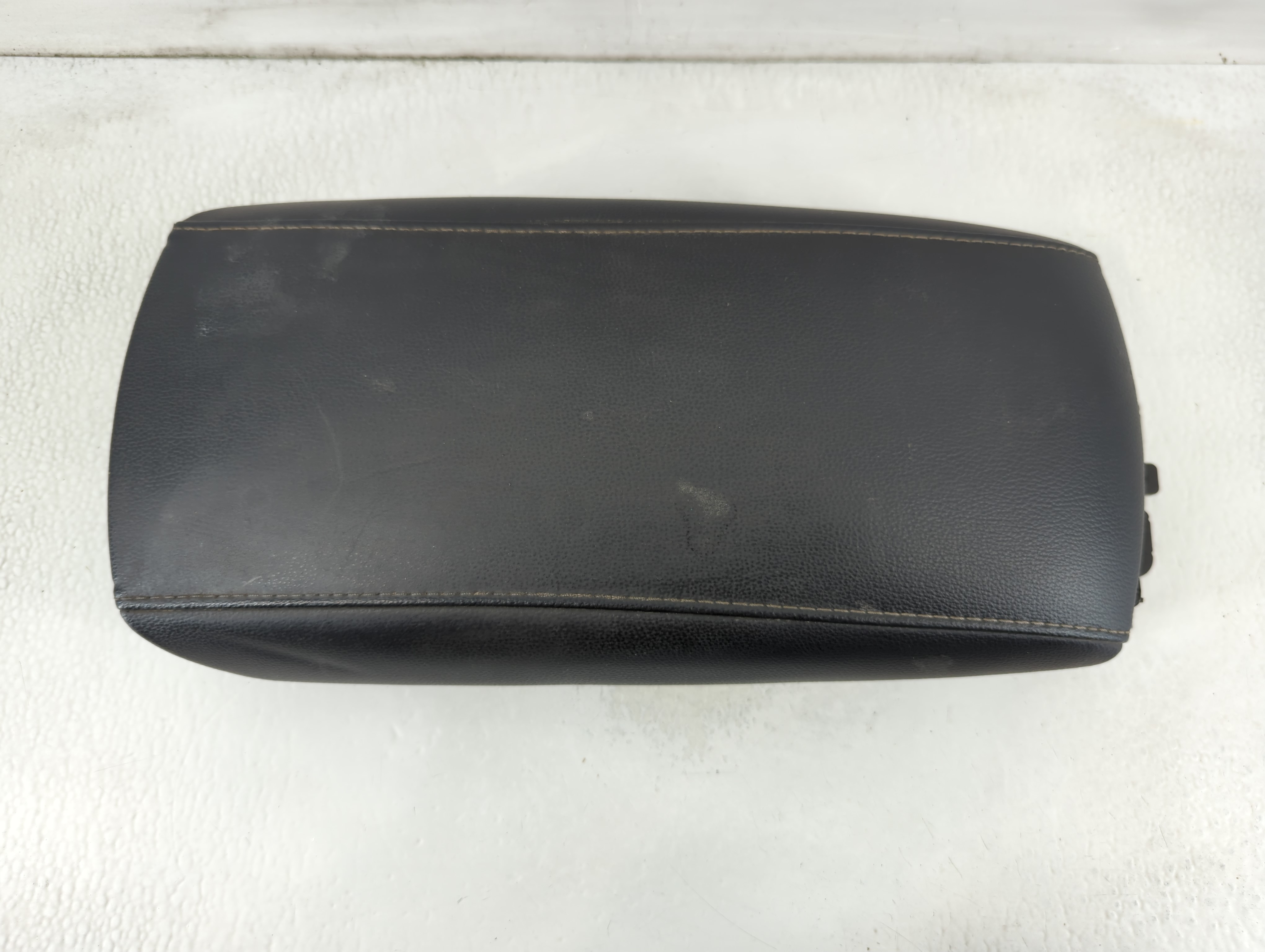 2017-2020 Ford Fusion Center Console Armrest Cover Lid Black 880596 - Oemusedautoparts1.com
