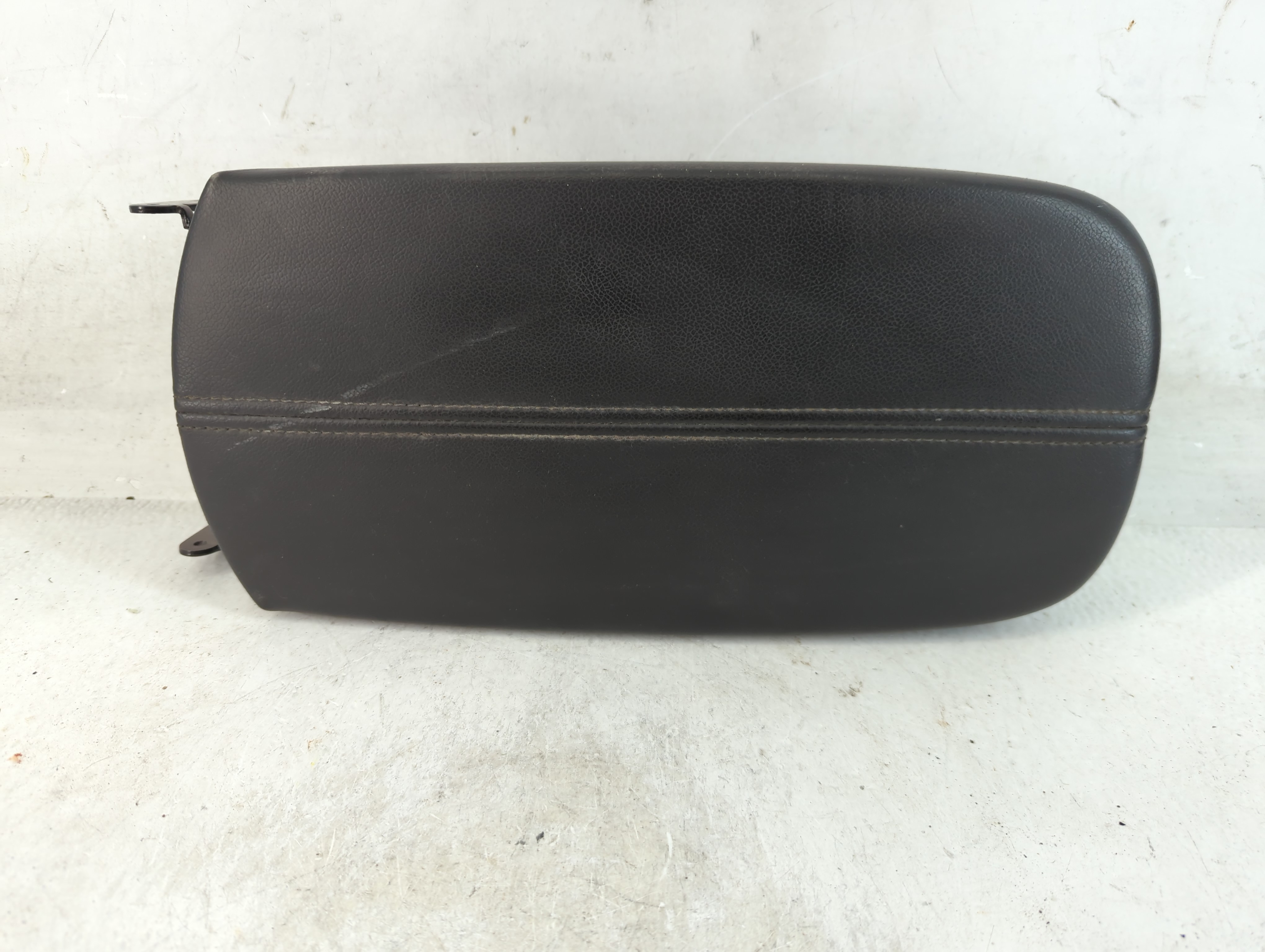 2019-2021 Chevrolet Malibu Center Console Armrest Cover Lid Black 880602 - Oemusedautoparts1.com