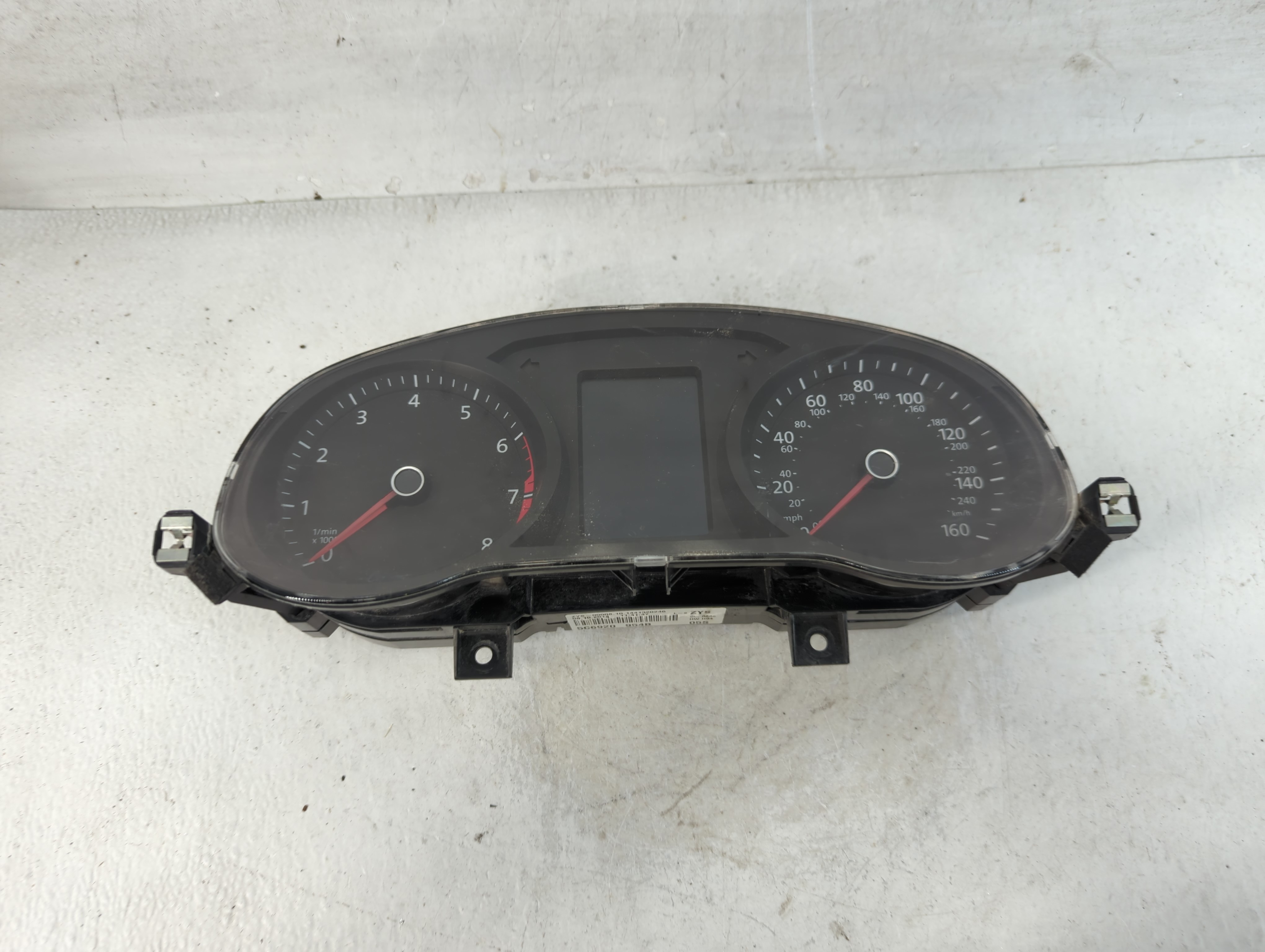 2015-2017 Volkswagen Jetta Speedometer Instrument Cluster Gauges 880635 - Oemusedautoparts1.com