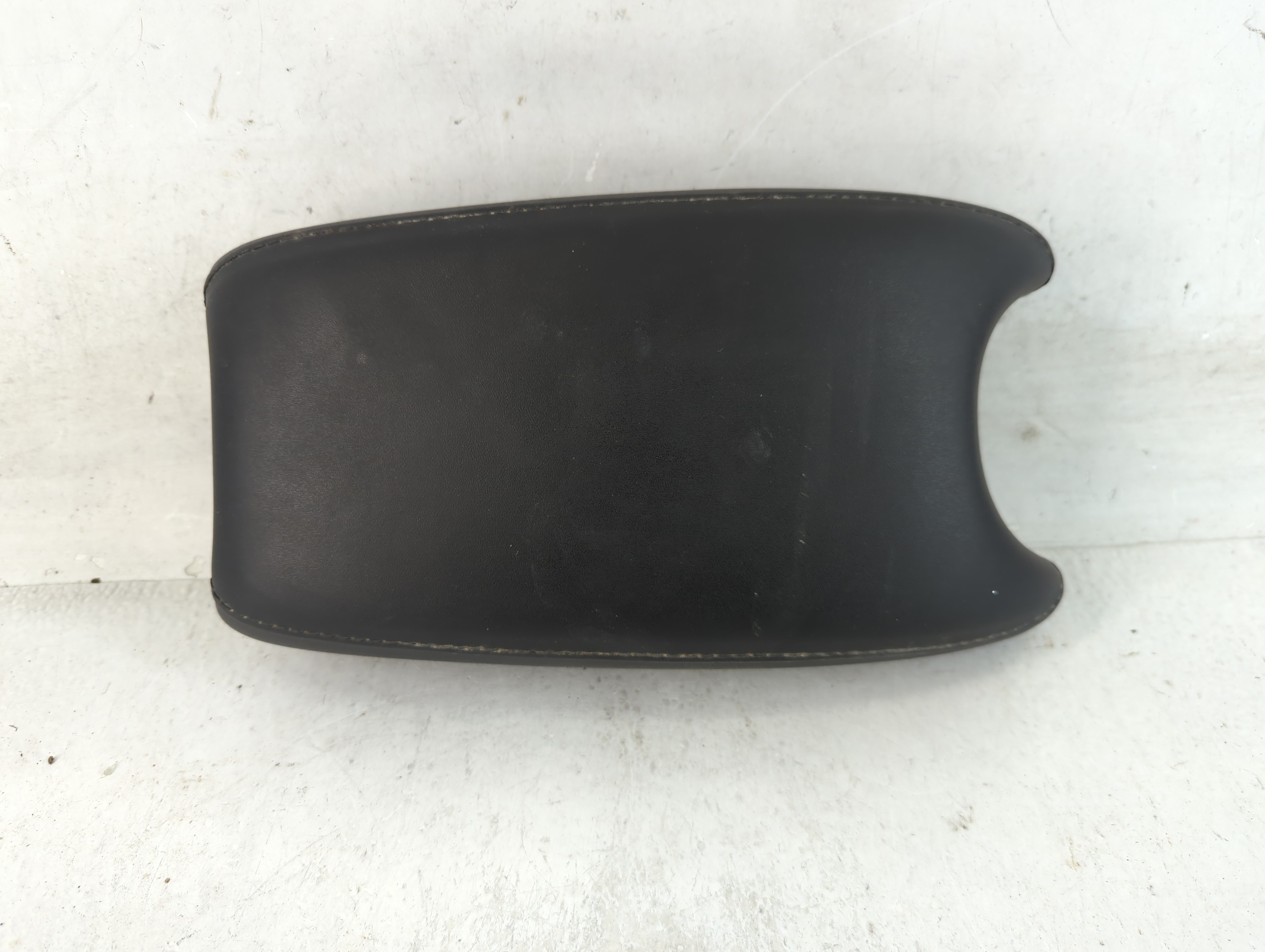 Picture of 2018 Honda Hr-v Center Console Armrest Cover Lid Black 880706