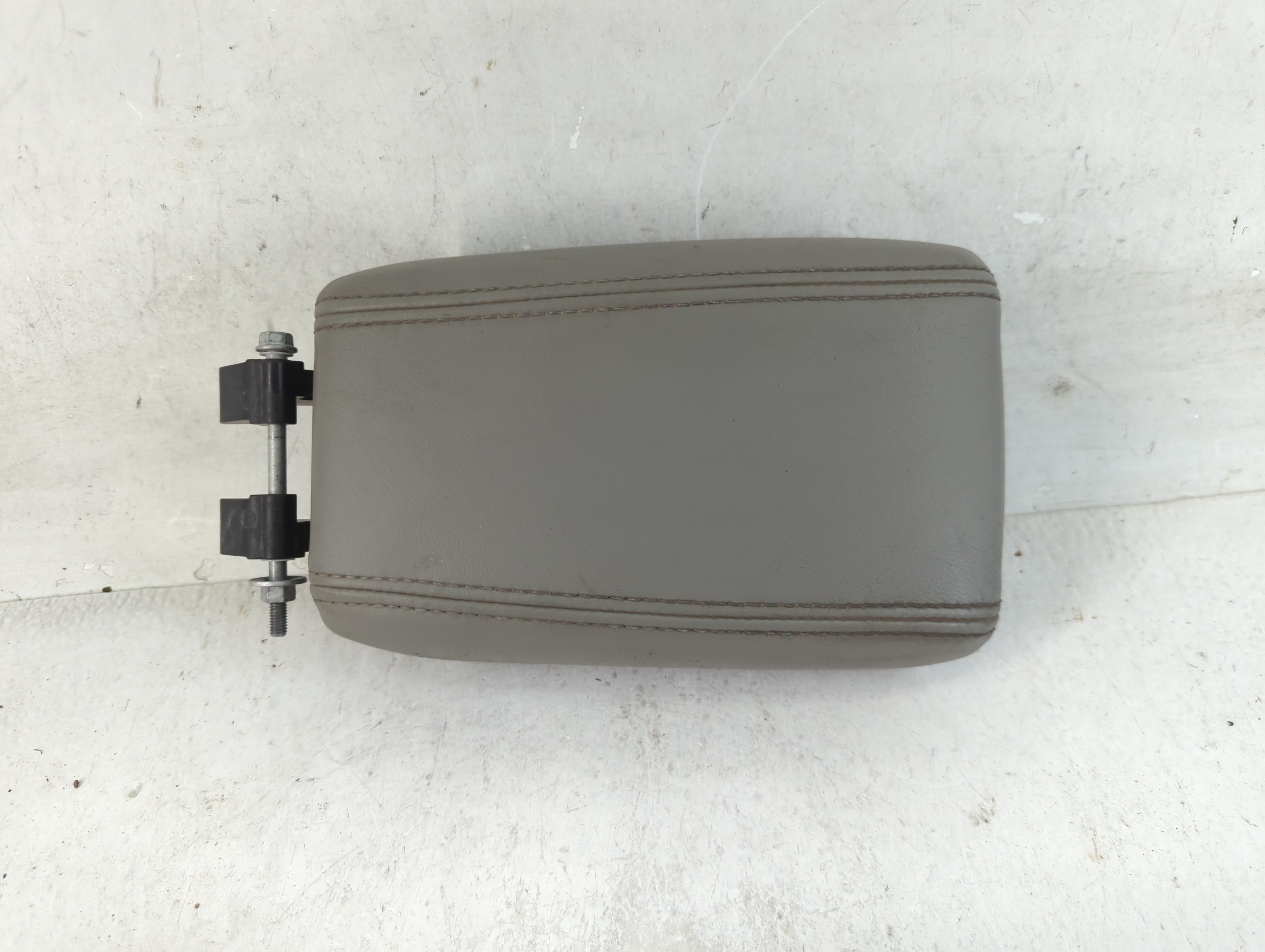 Picture of 2015 Buick Verano Center Console Armrest Cover Lid Grey 880879