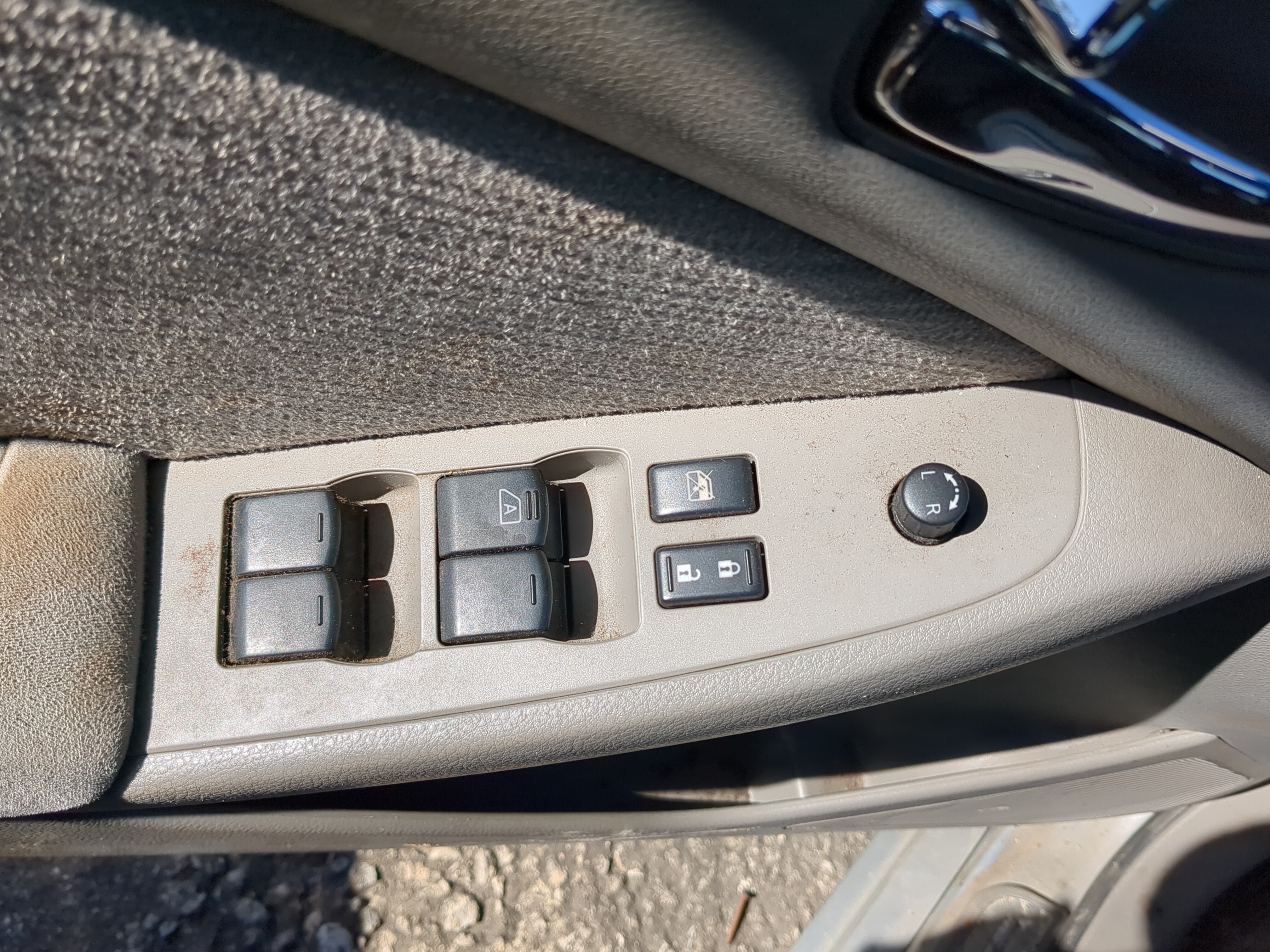 Picture of 2007-2012 Nissan Altima Driver Left Door Master Power Window Switch 880915