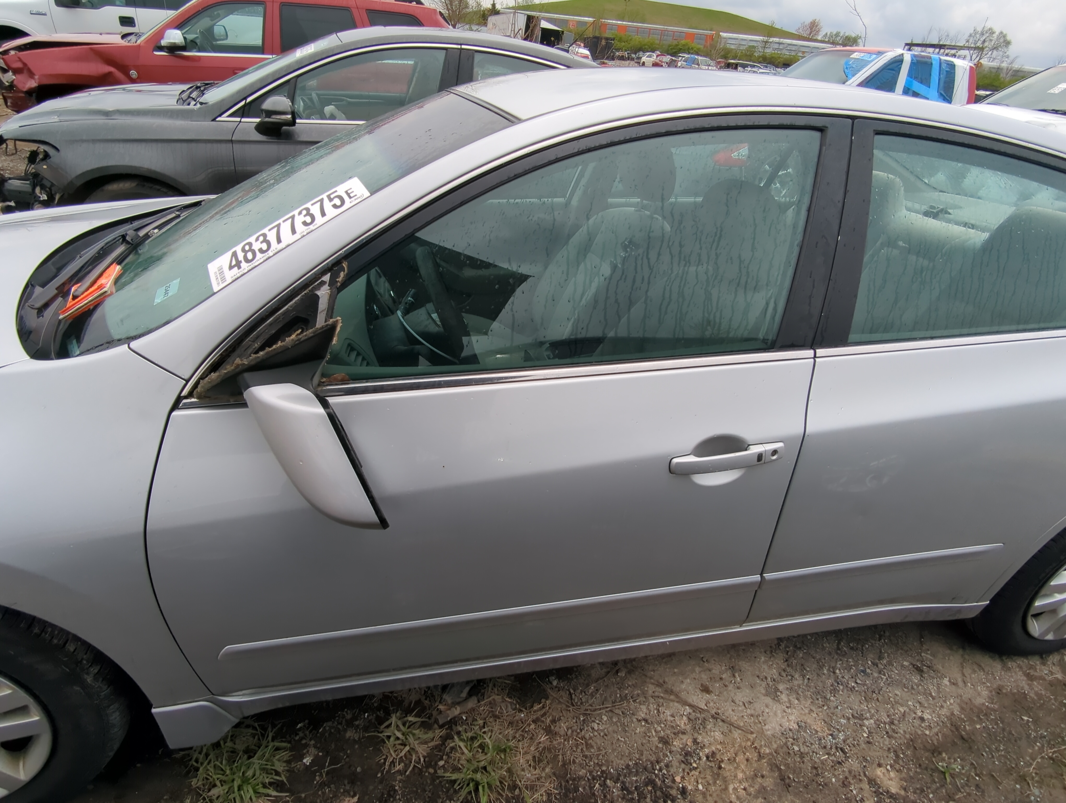 2011-2012 Nissan Altima Driver Front Door Oem 880929 - Oemusedautoparts1.com