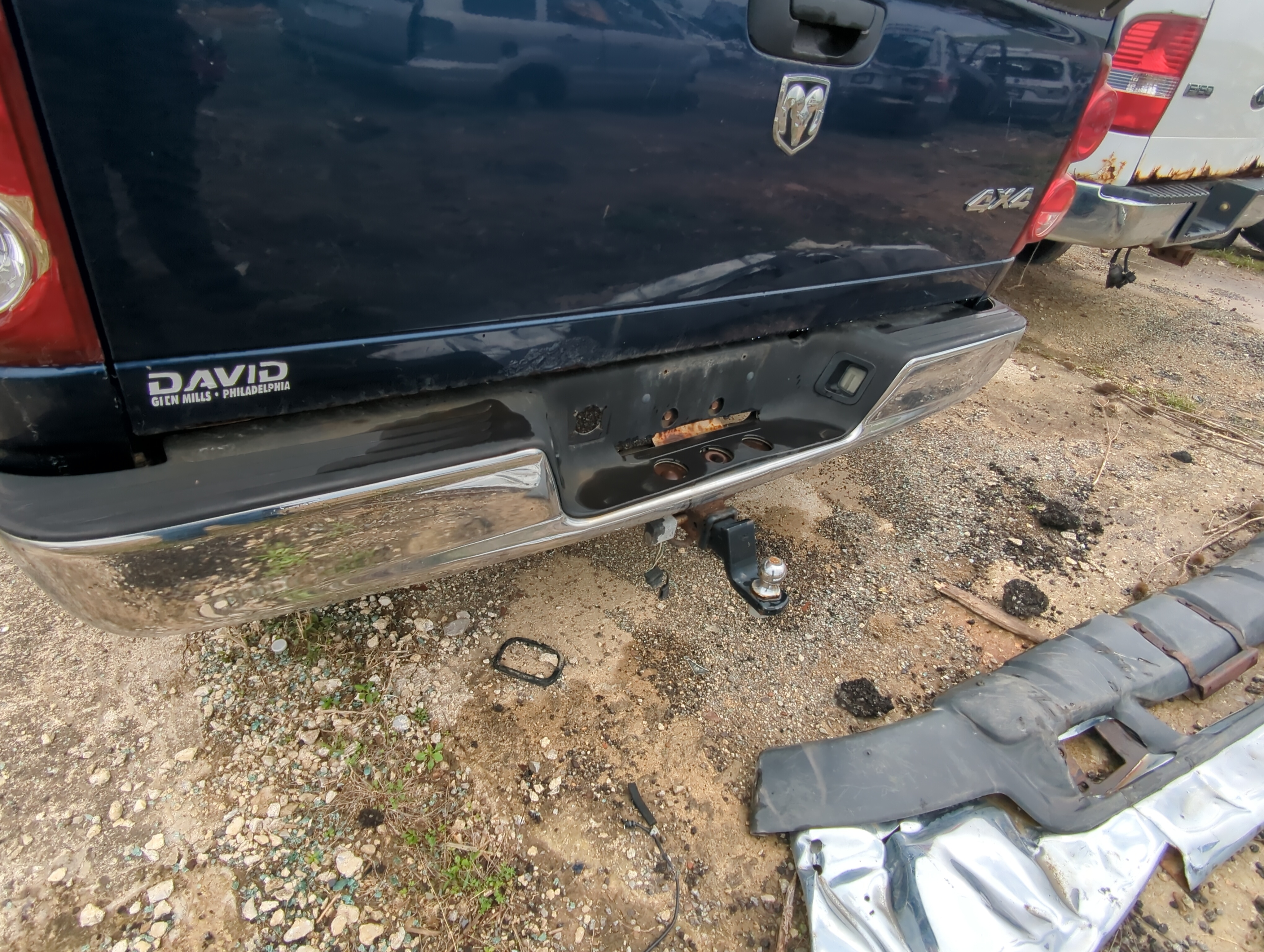Picture of 2004-2008 Dodge Ram 1500 Rear Bumper Assembly Oem 881097