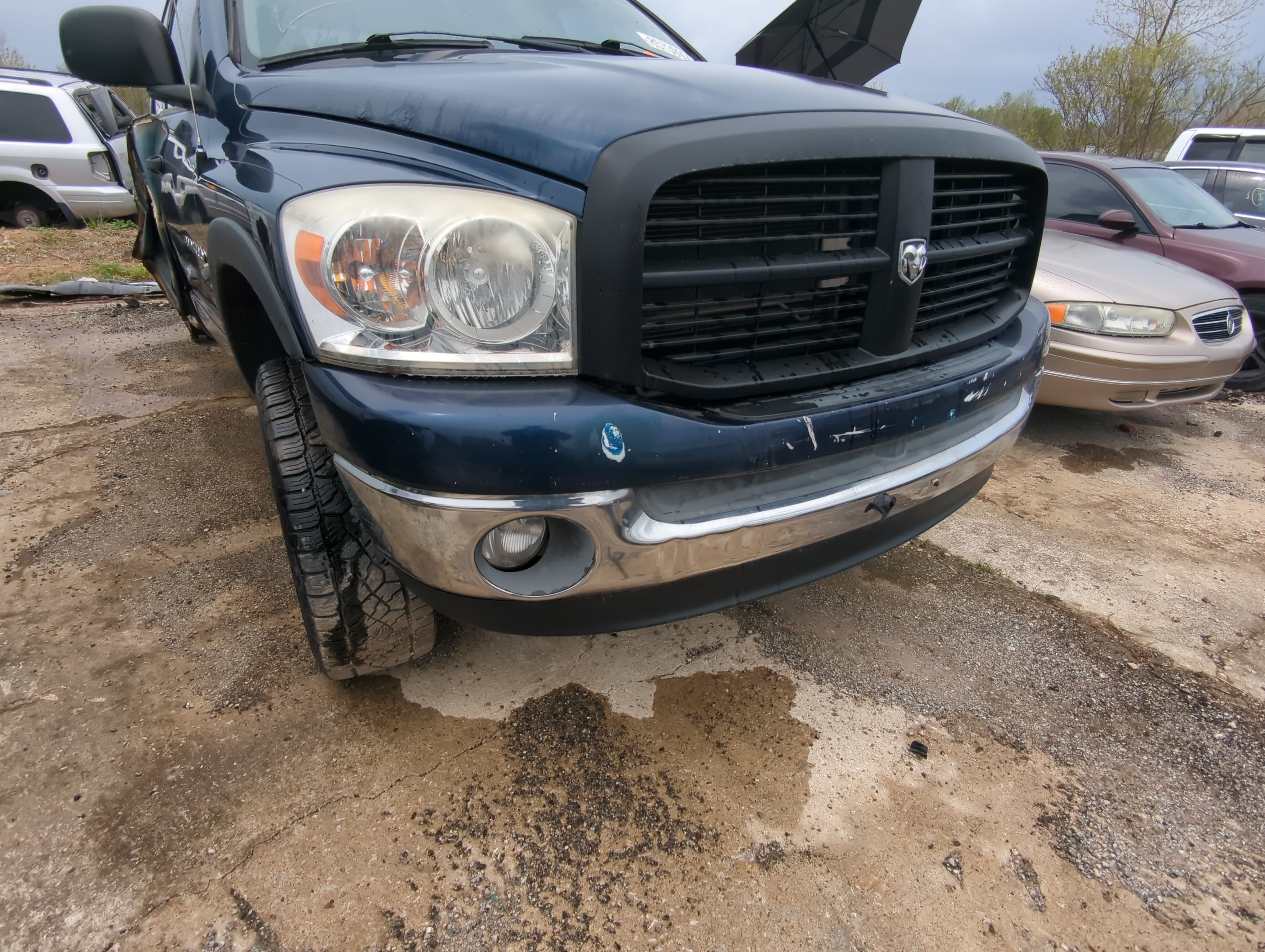 2006-2008 Dodge Ram 1500 Front Bumper - Oem 881181 - Oemusedautoparts1.com