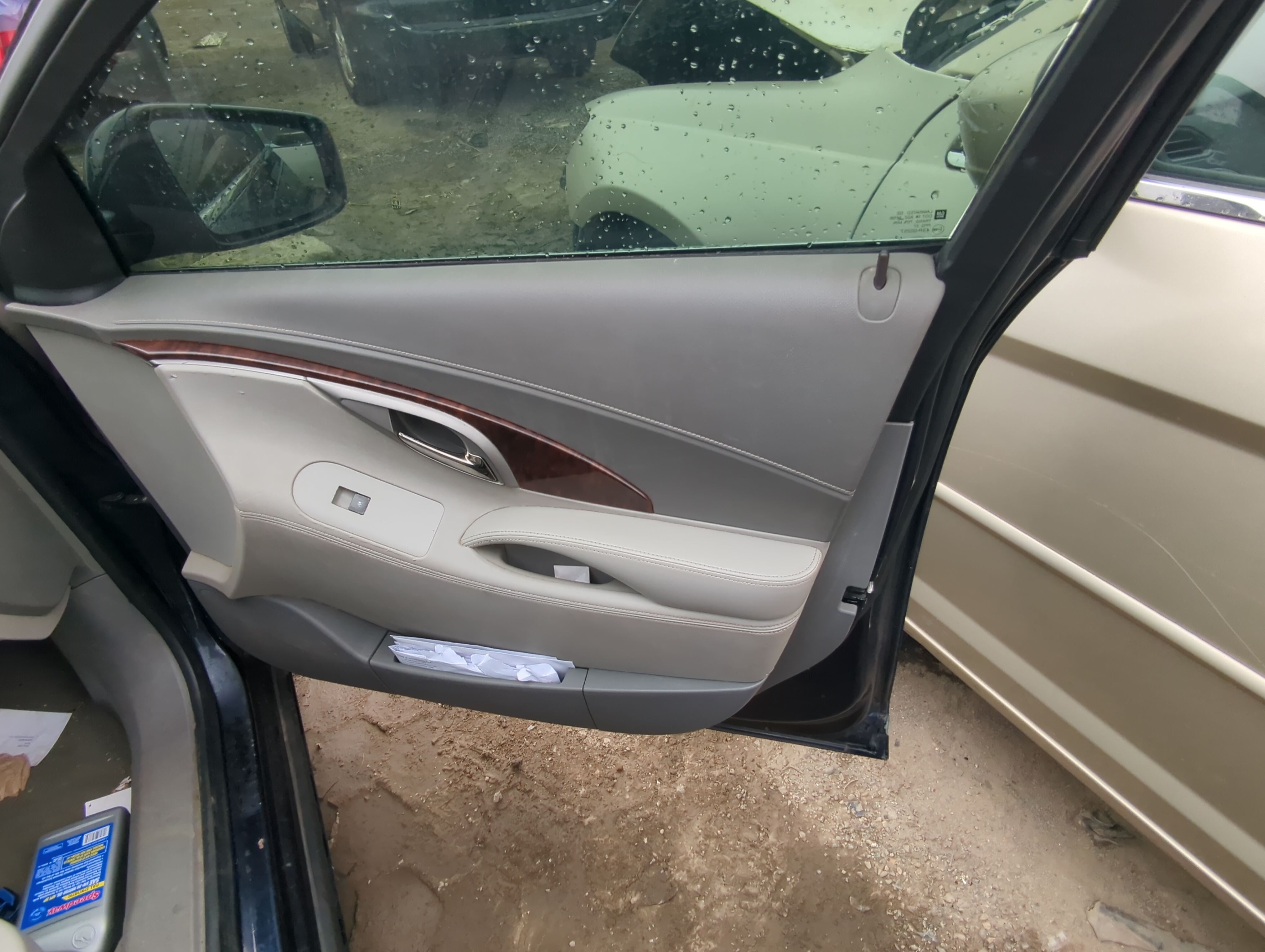 Picture of 2010 Buick Lacrosse Front Right Passenger Interior Door Panel Trim 881502