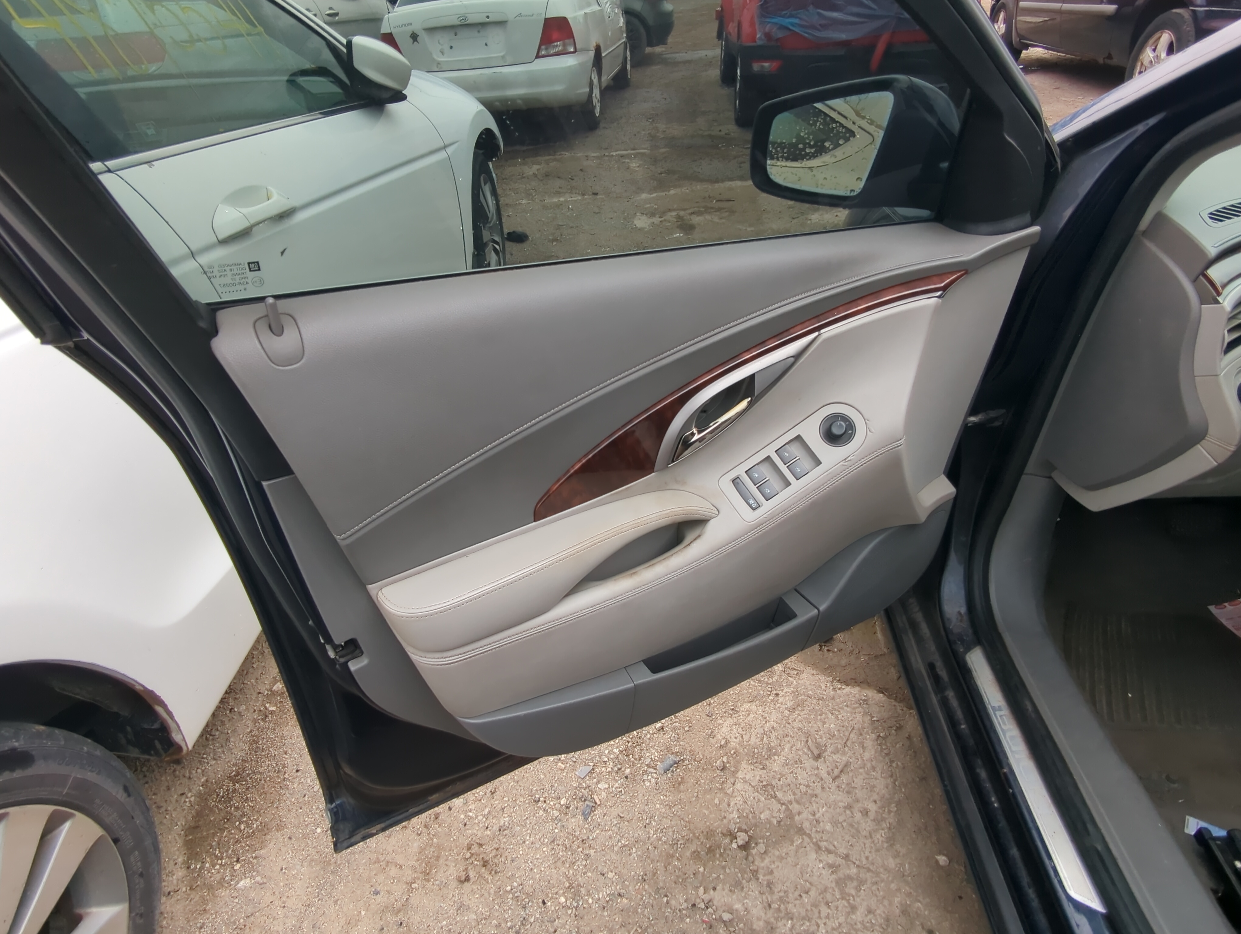Picture of 2010 Buick Lacrosse Front Left Driver Interior Door Panel Trim 881503