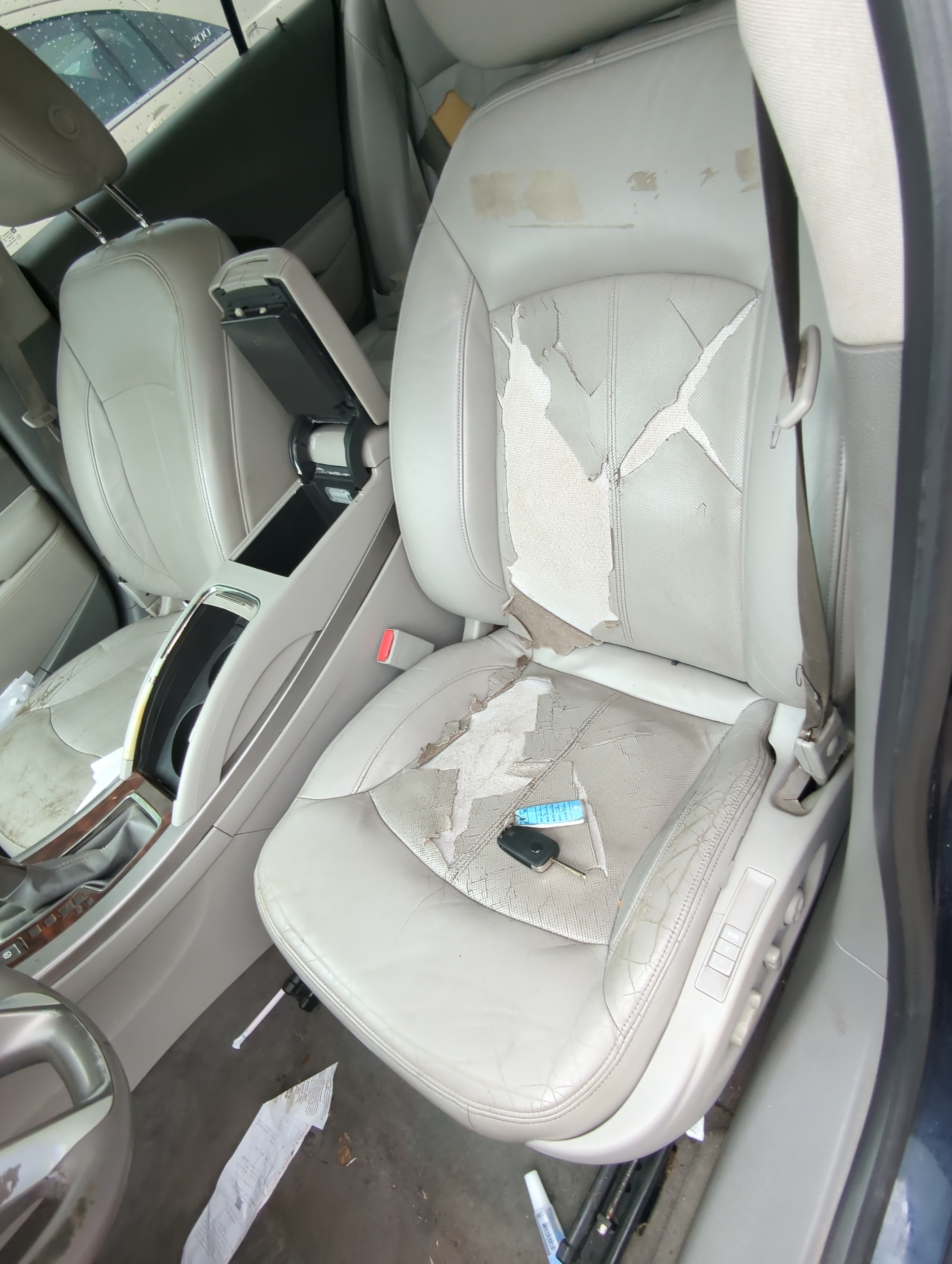 Picture of 2010-2010 Buick Lacrosse Driver Front Seat Oem 881539
