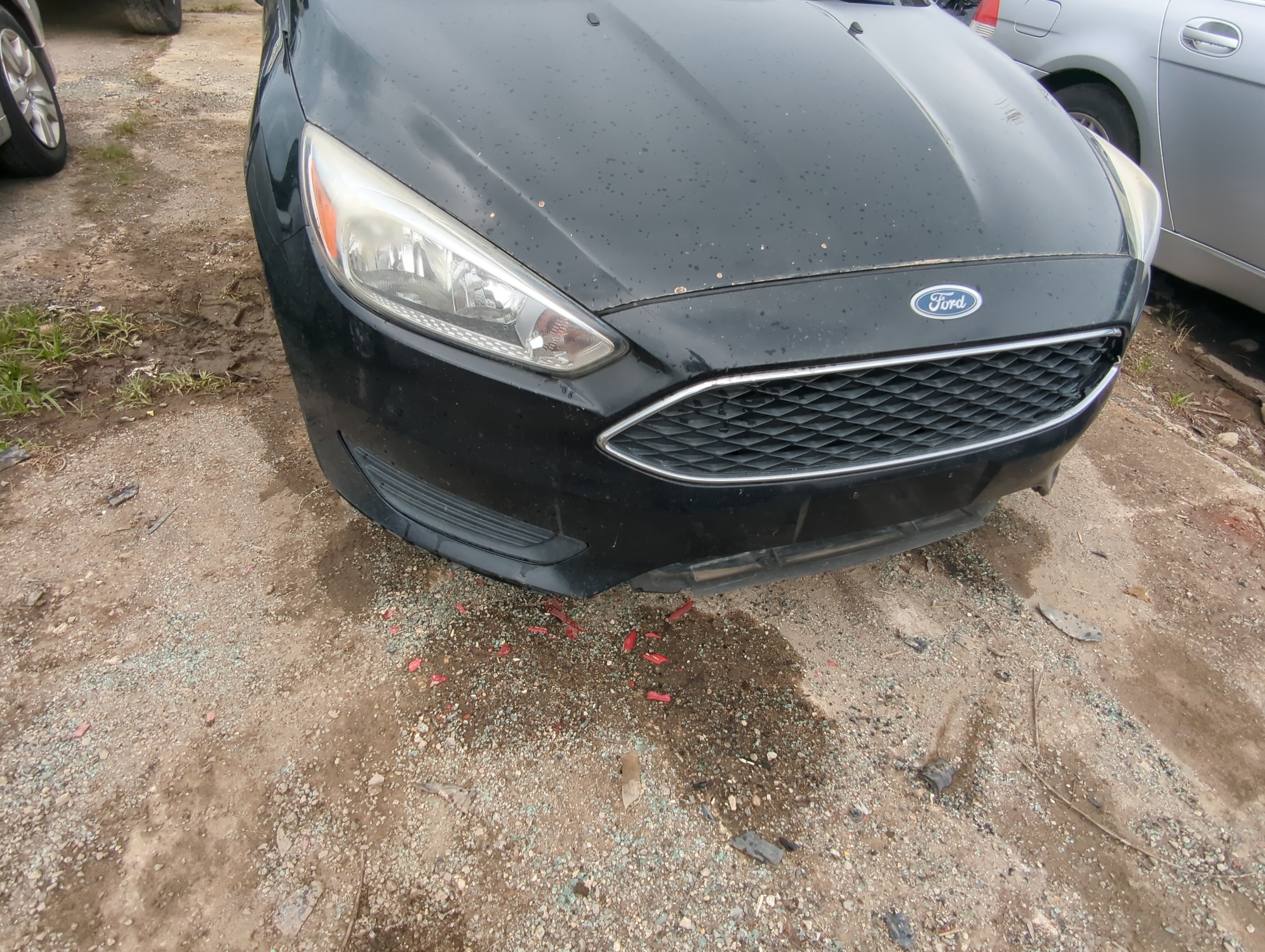 2015-2018 Ford Focus Front Bumper - Oem 881602 - Oemusedautoparts1.com