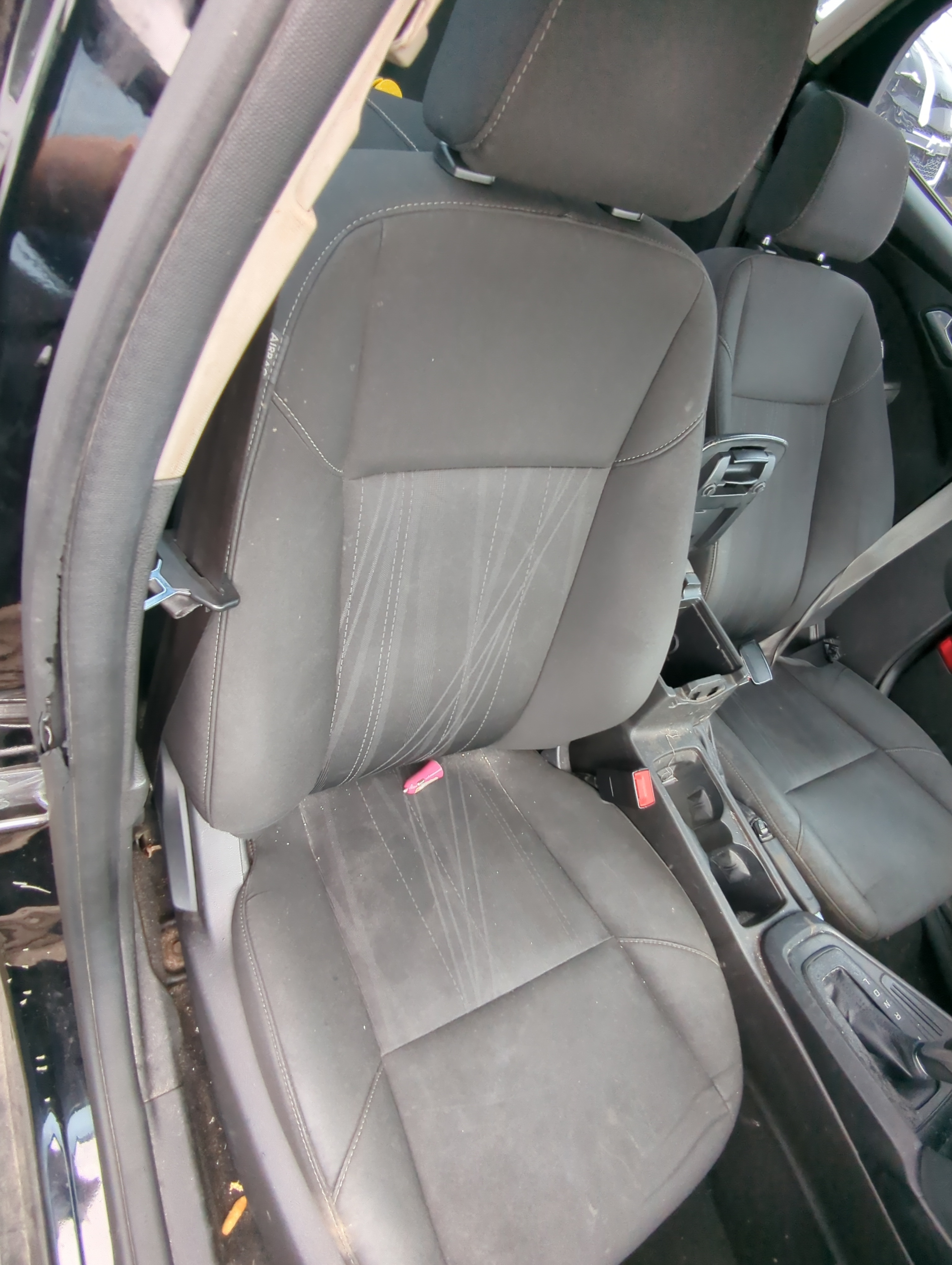 2015-2018 Ford Focus Passenger Front Seat Oem 881735 - Oemusedautoparts1.com