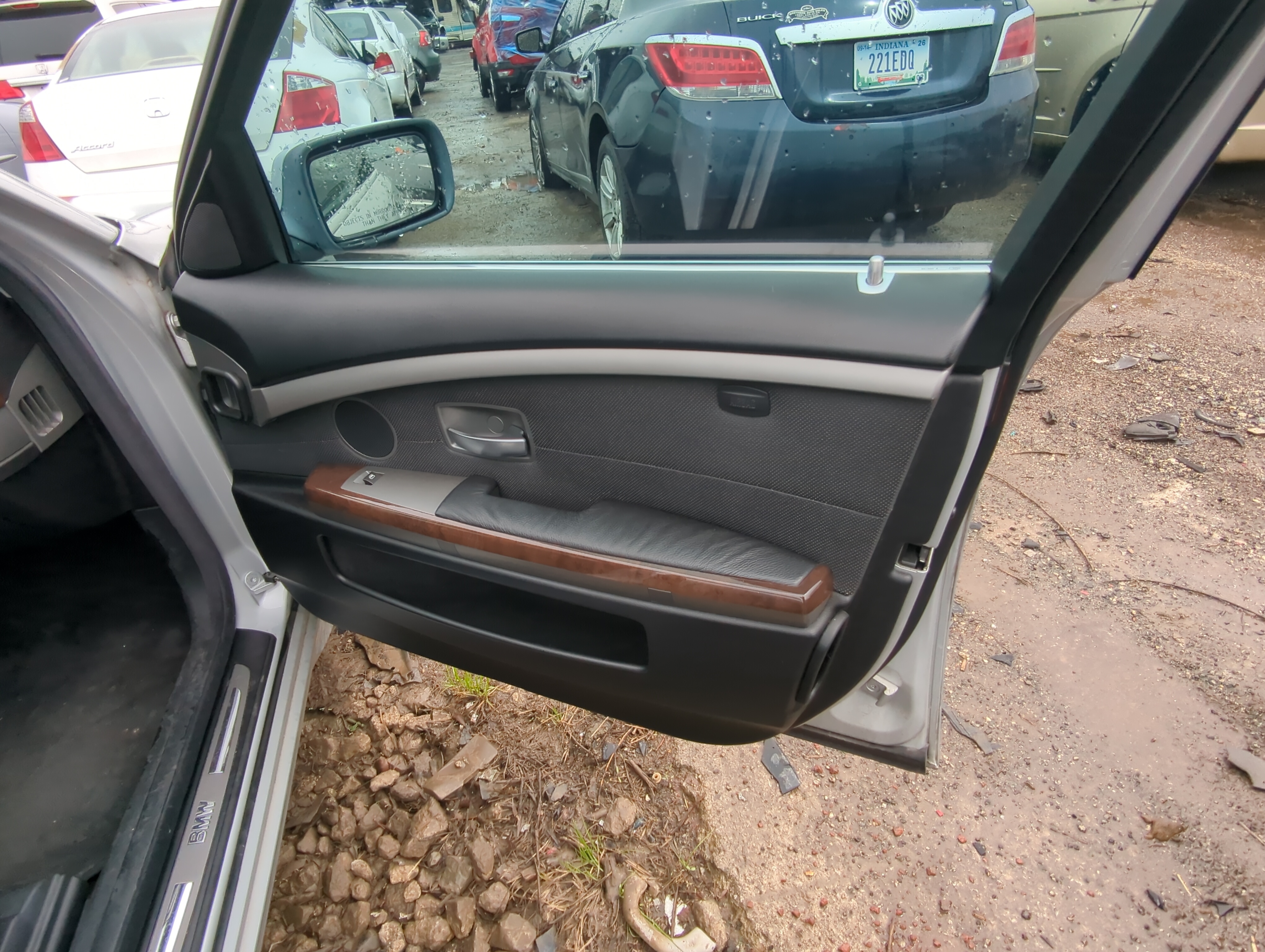 Picture of 2005 Bmw 745i Front Right Passenger Interior Door Panel Trim 881877