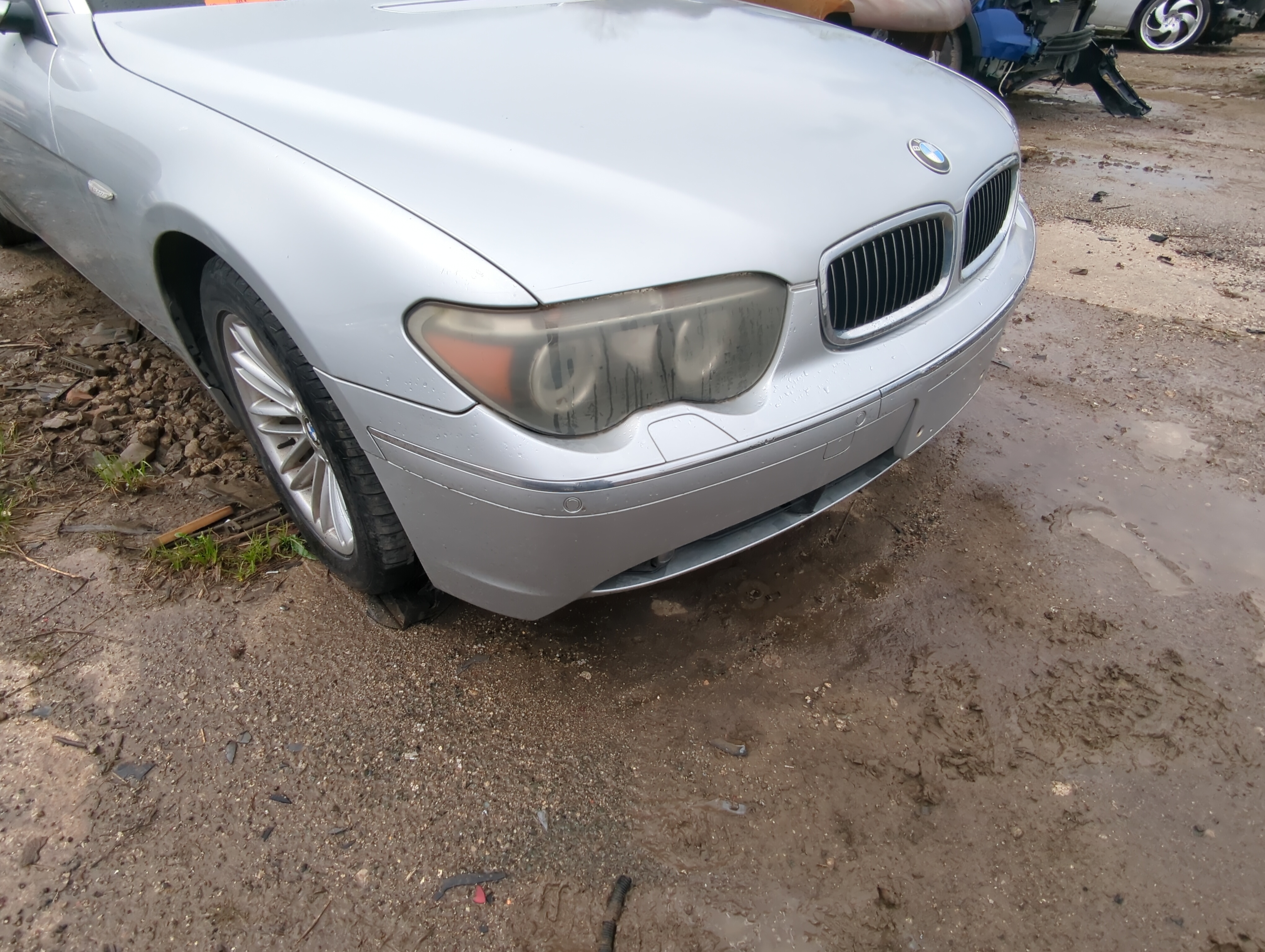 Picture of 2002-2005 Bmw 745i Front Bumper - Oem 881907