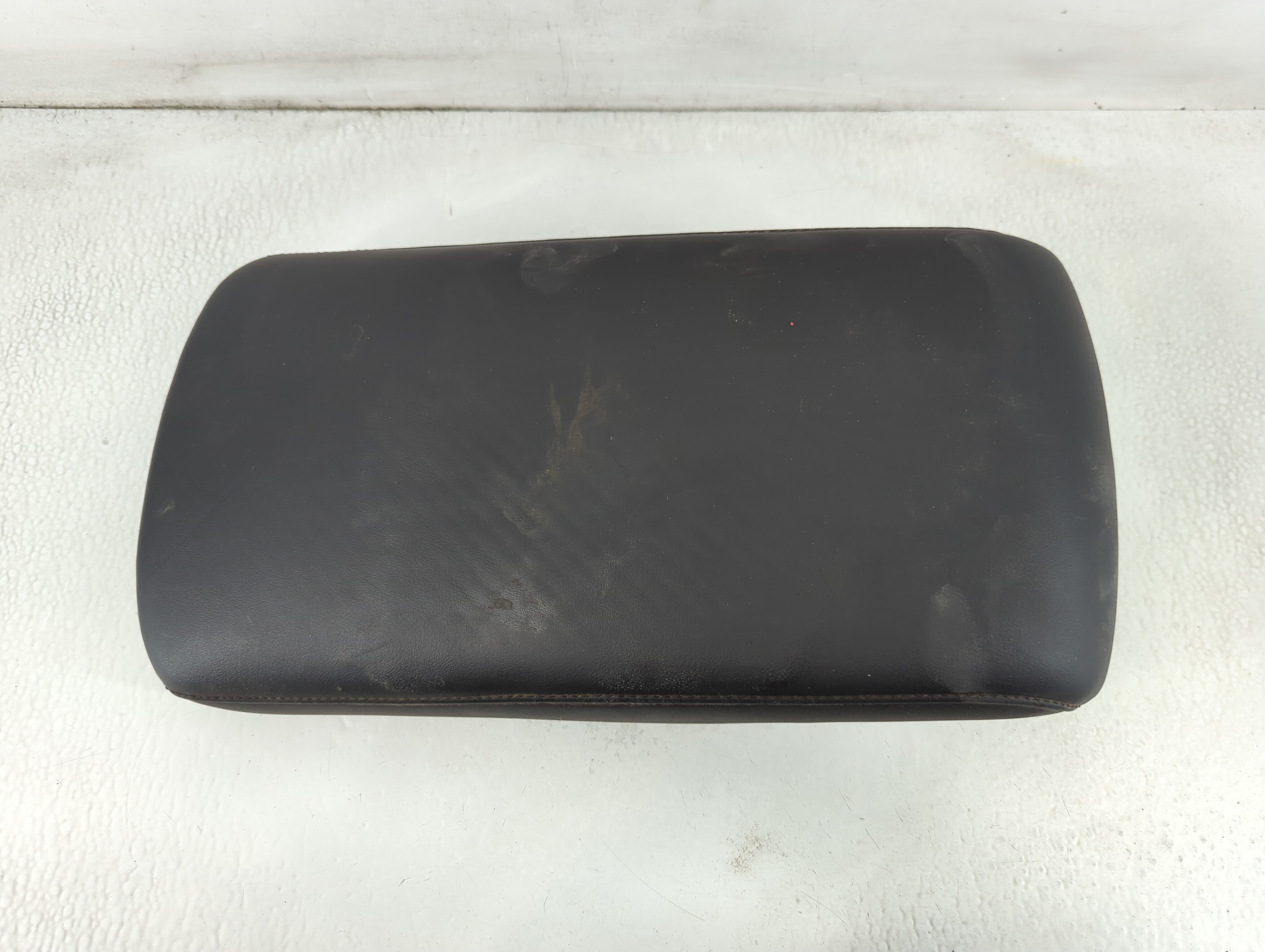 Picture of 2019 Mazda 3 Center Console Armrest Cover Lid Black 882486