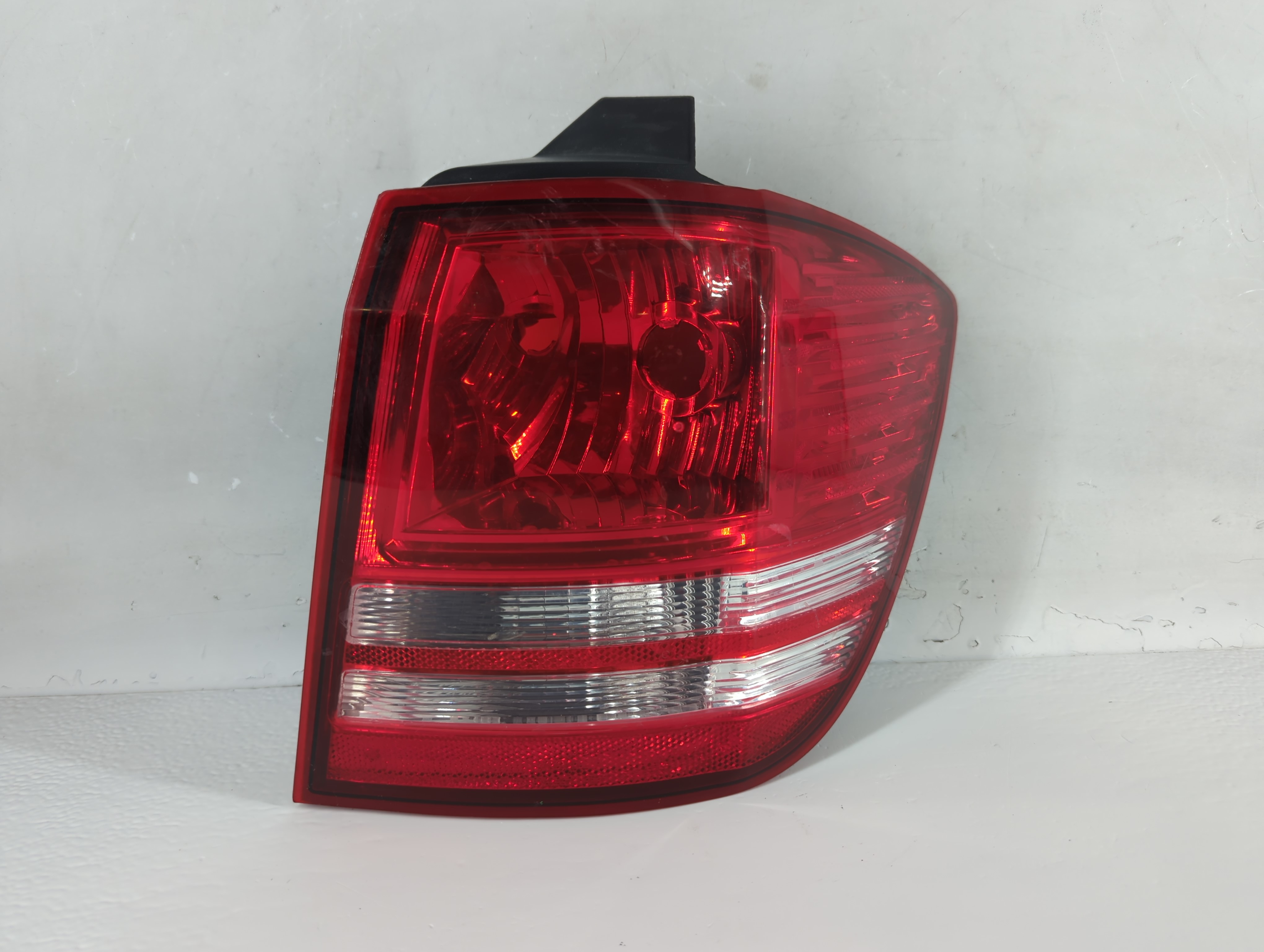 2017 Dodge Journey Driver Left Side Tail Light Taillight Oem 882500 - Oemusedautoparts1.com