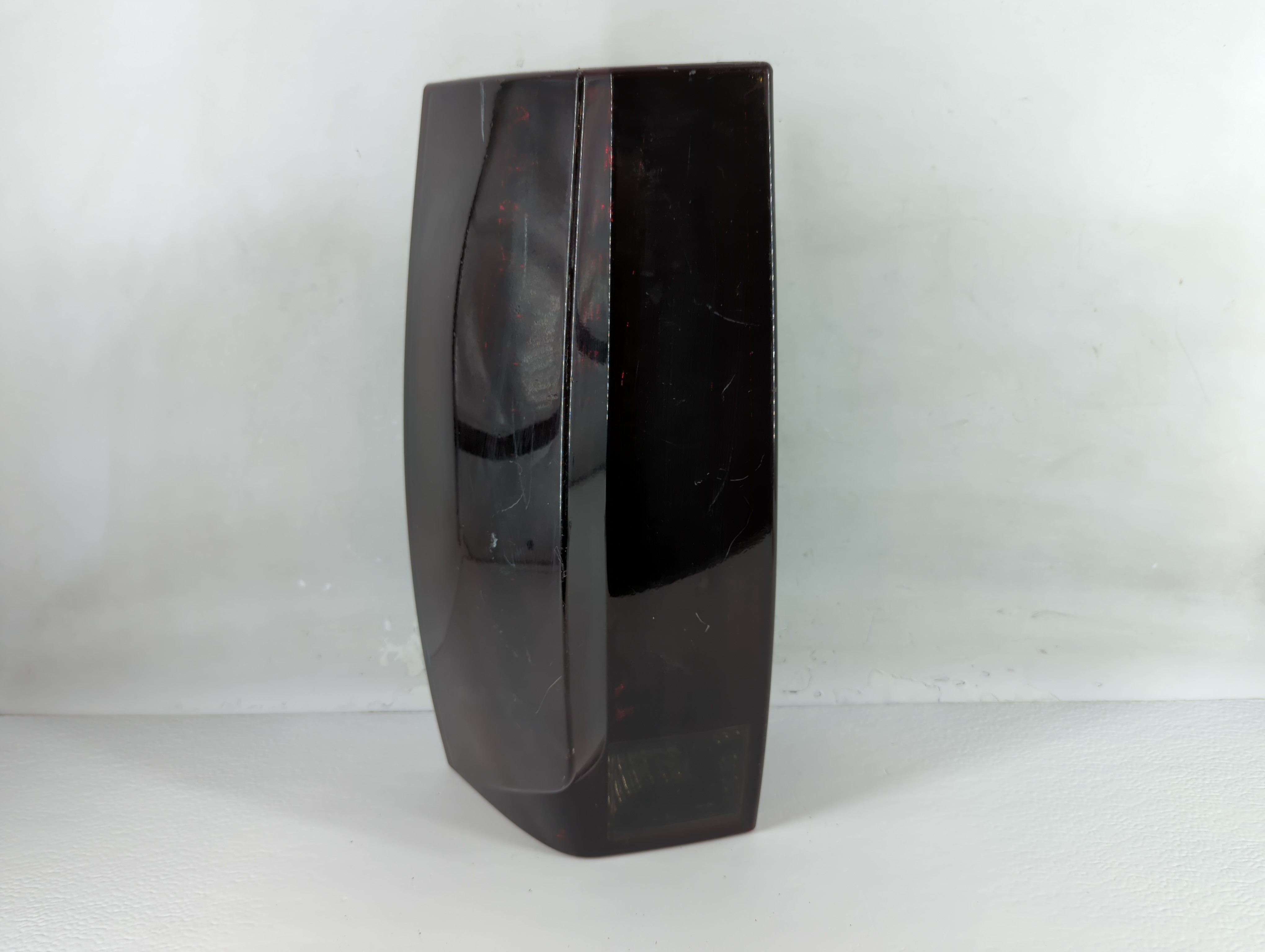 2007-2014 Cadillac Escalade Driver Left Side Tail Light Taillight Oem 882509 - Oemusedautoparts1.com