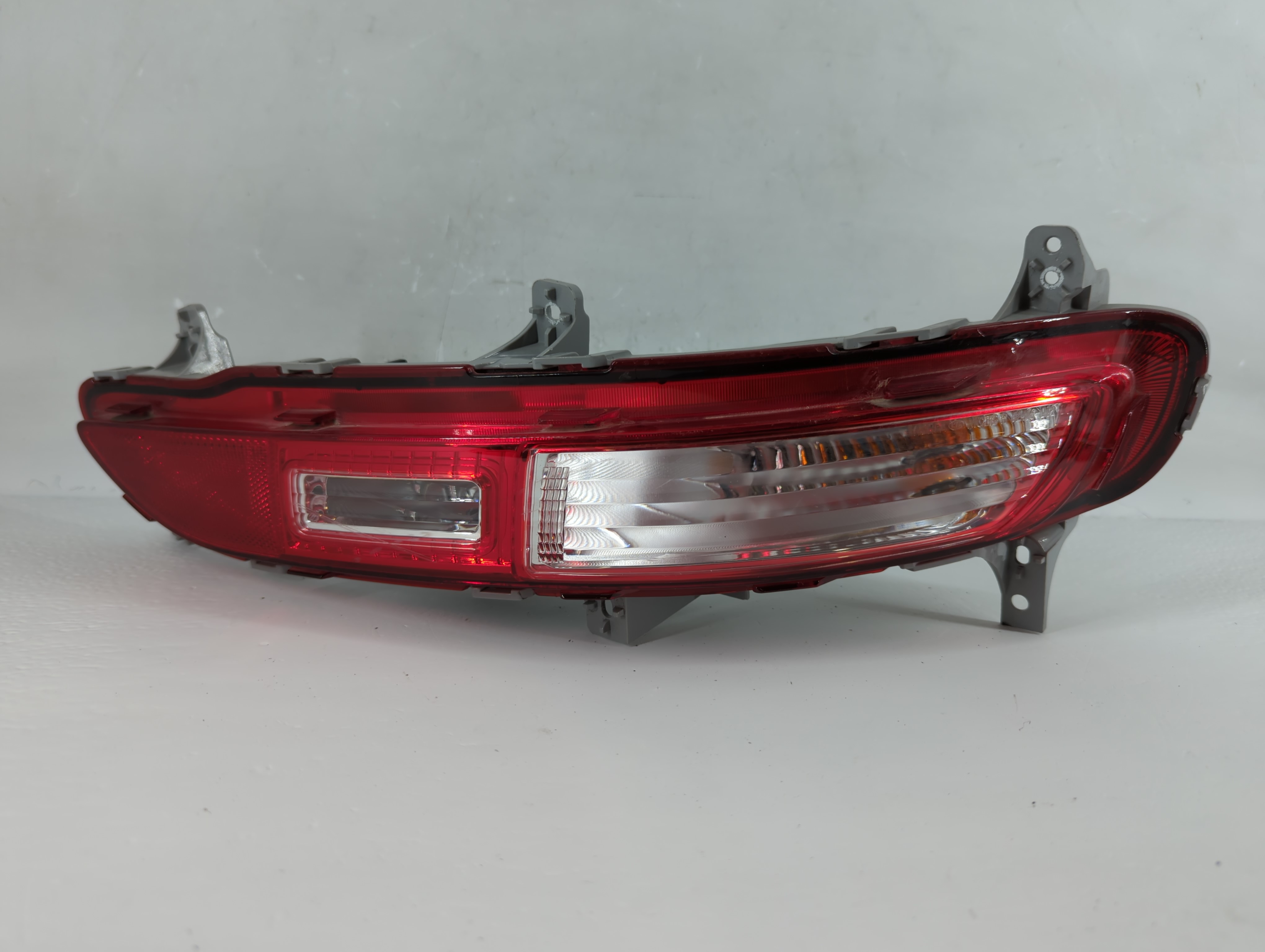 Picture of 2017-2019 Kia Sportage Driver Left Side Tail Light Taillight Oem 882560