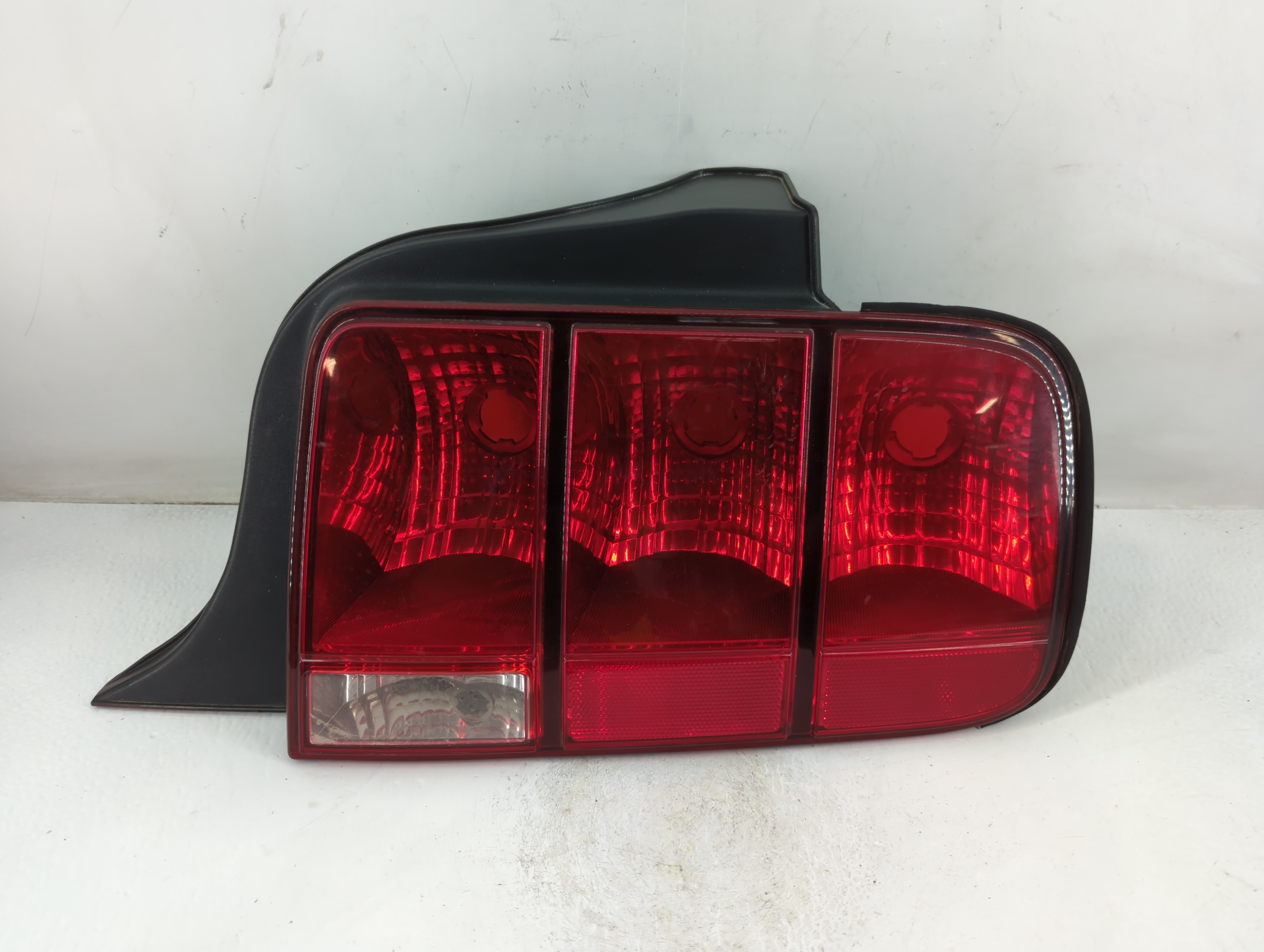 2005-2009 Ford Mustang Passenger Right Side Tail Light Taillight Oem 882575 - Oemusedautoparts1.com