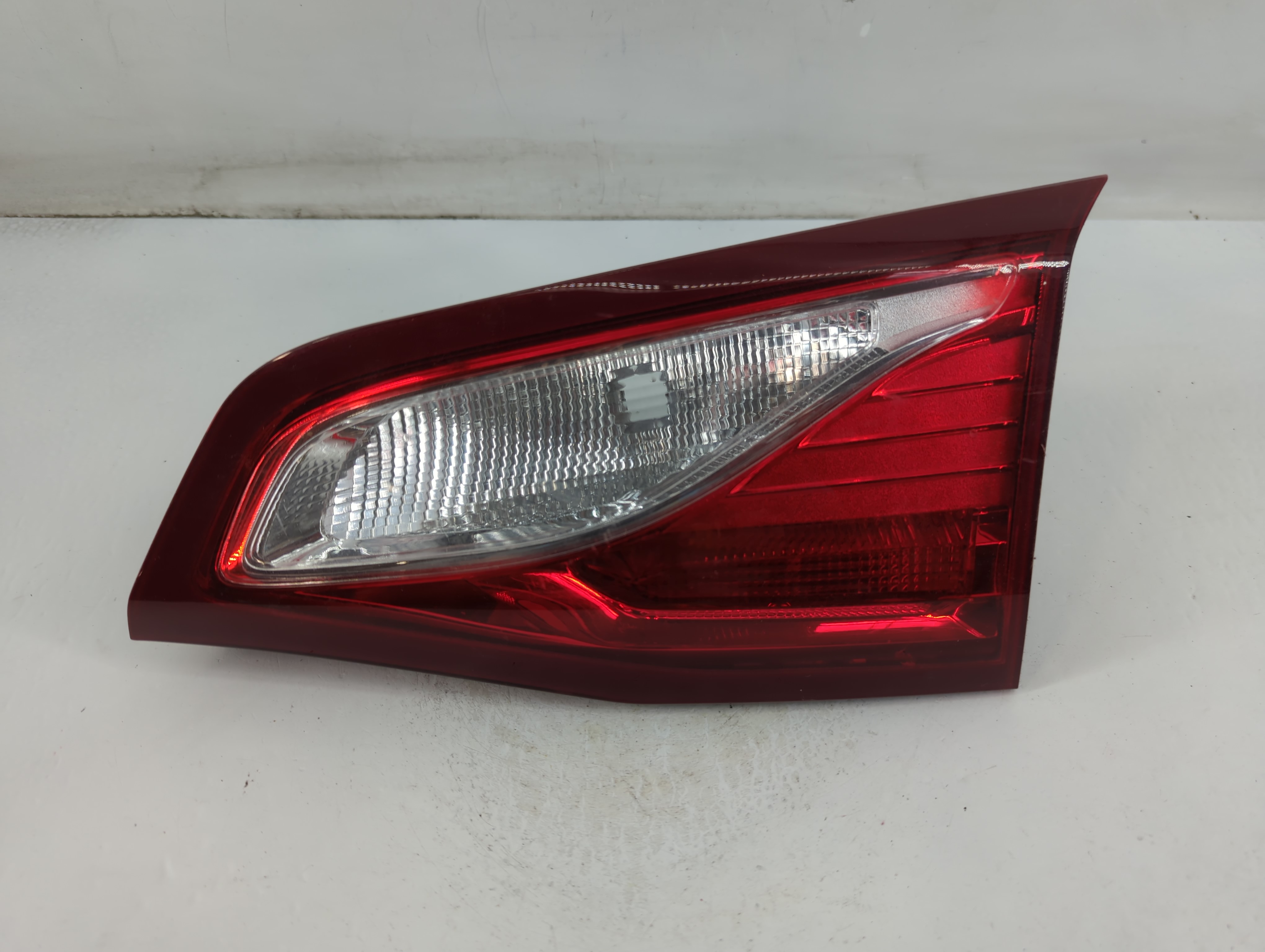 2018-2021 Chevrolet Equinox Driver Left Side Tail Light Taillight Oem 882639 - Oemusedautoparts1.com