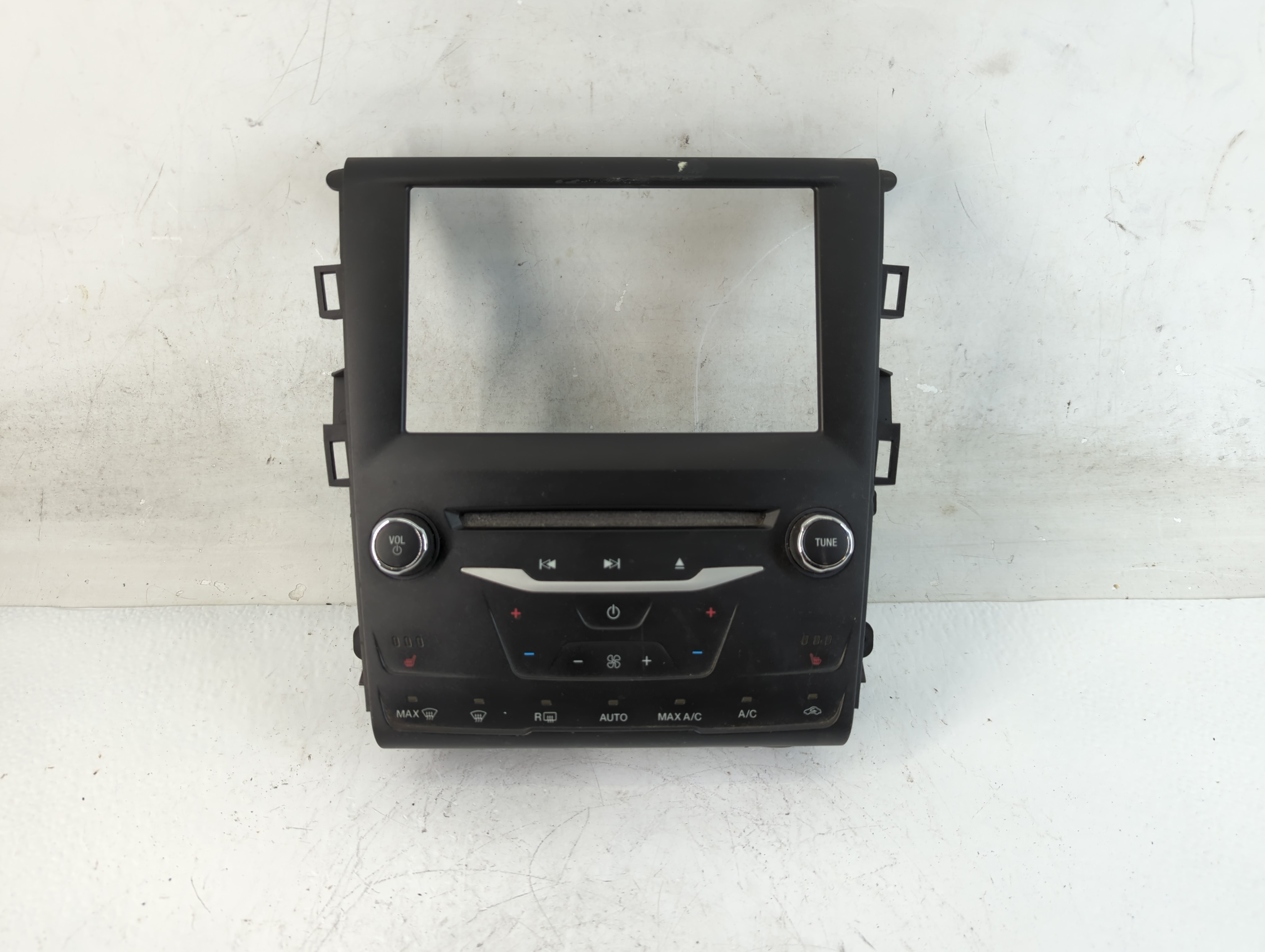 2014-2015 Ford Fusion Am Fm Cd Player Radio Receiver 882847 - Oemusedautoparts1.com