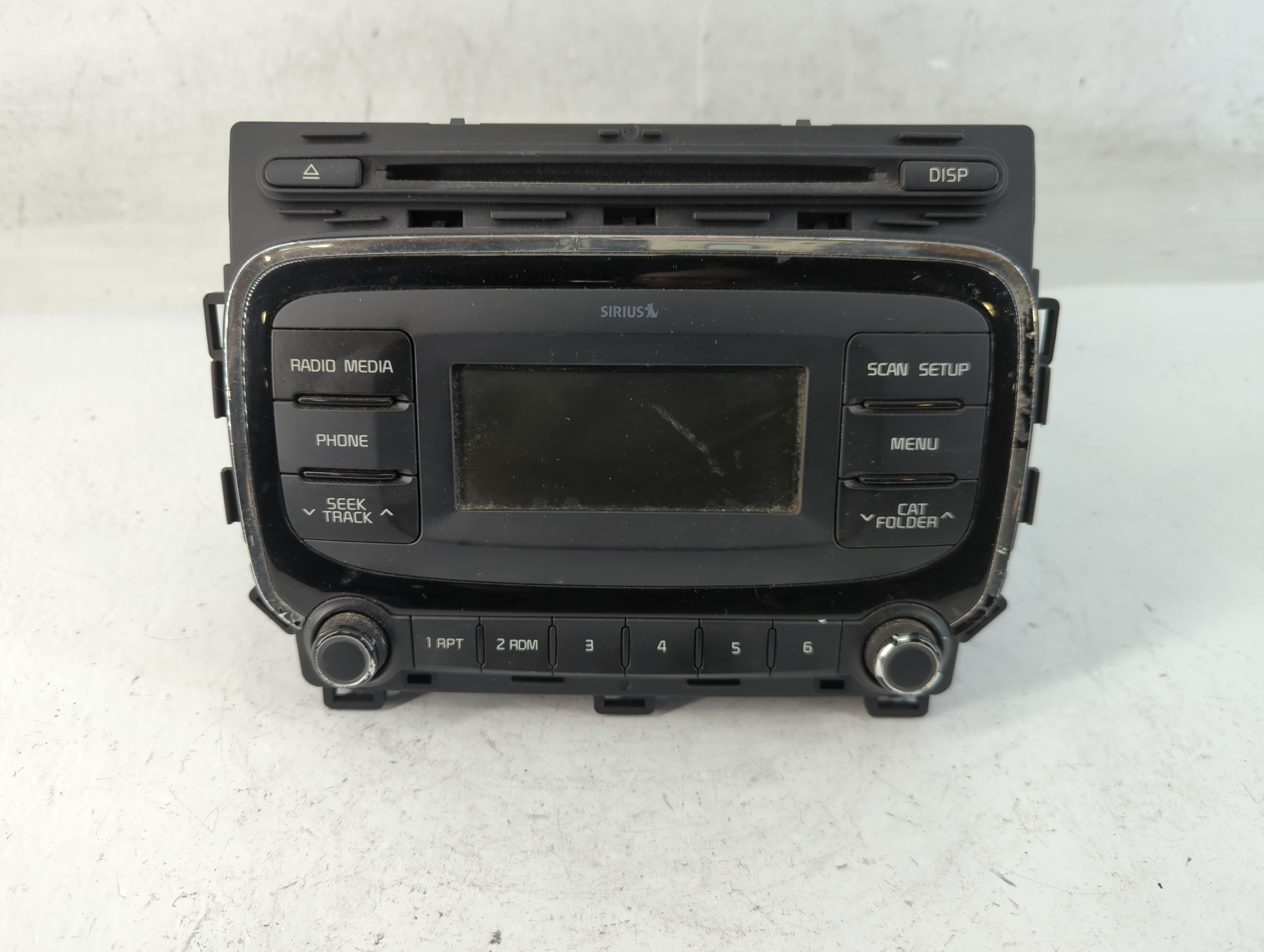 2017-2018 Kia Forte Am Fm Cd Player Radio Receiver 882860 - Oemusedautoparts1.com
