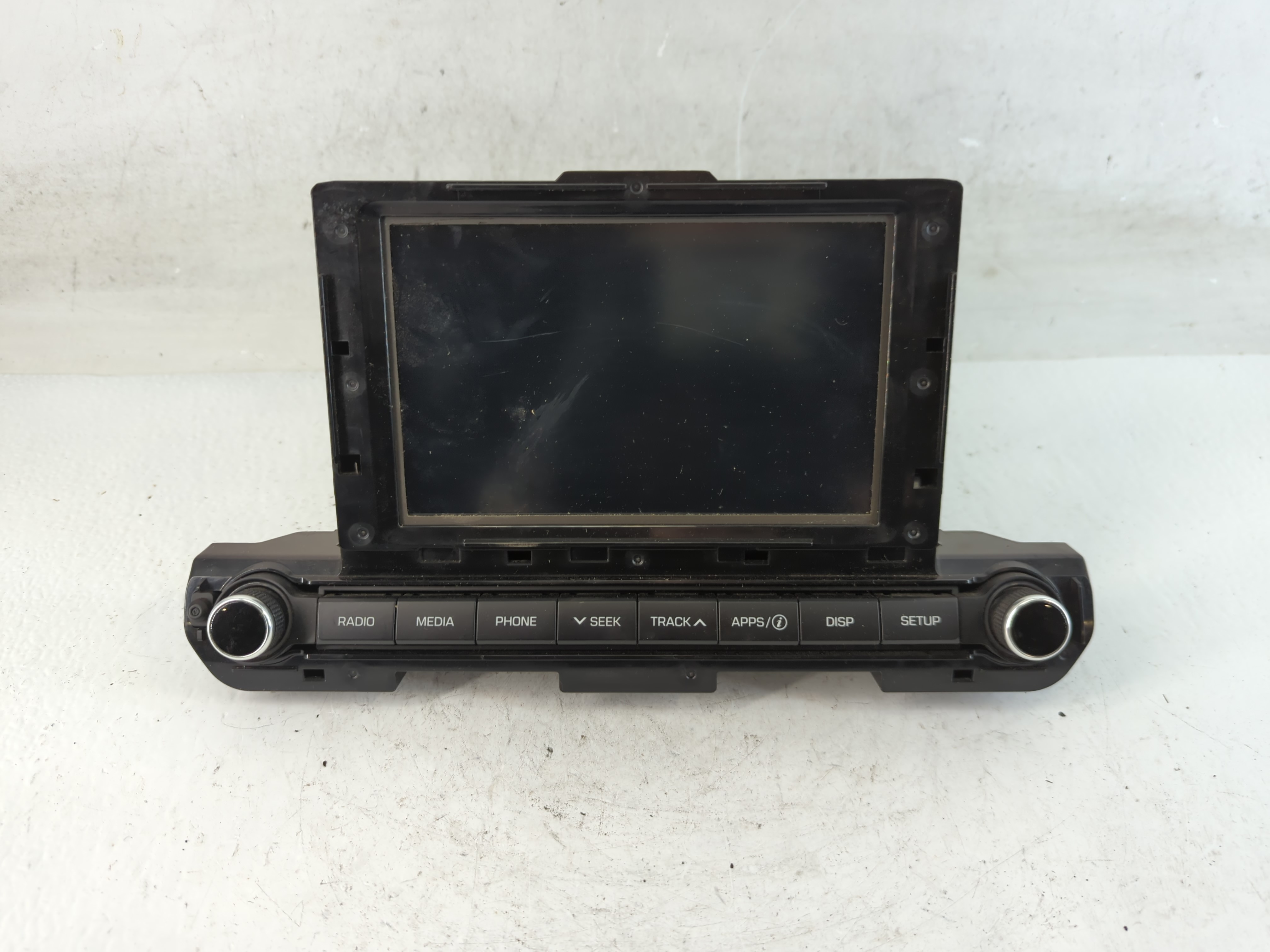 2017-2018 Hyundai Elantra Am Fm Cd Player Radio Receiver 882869 - Oemusedautoparts1.com