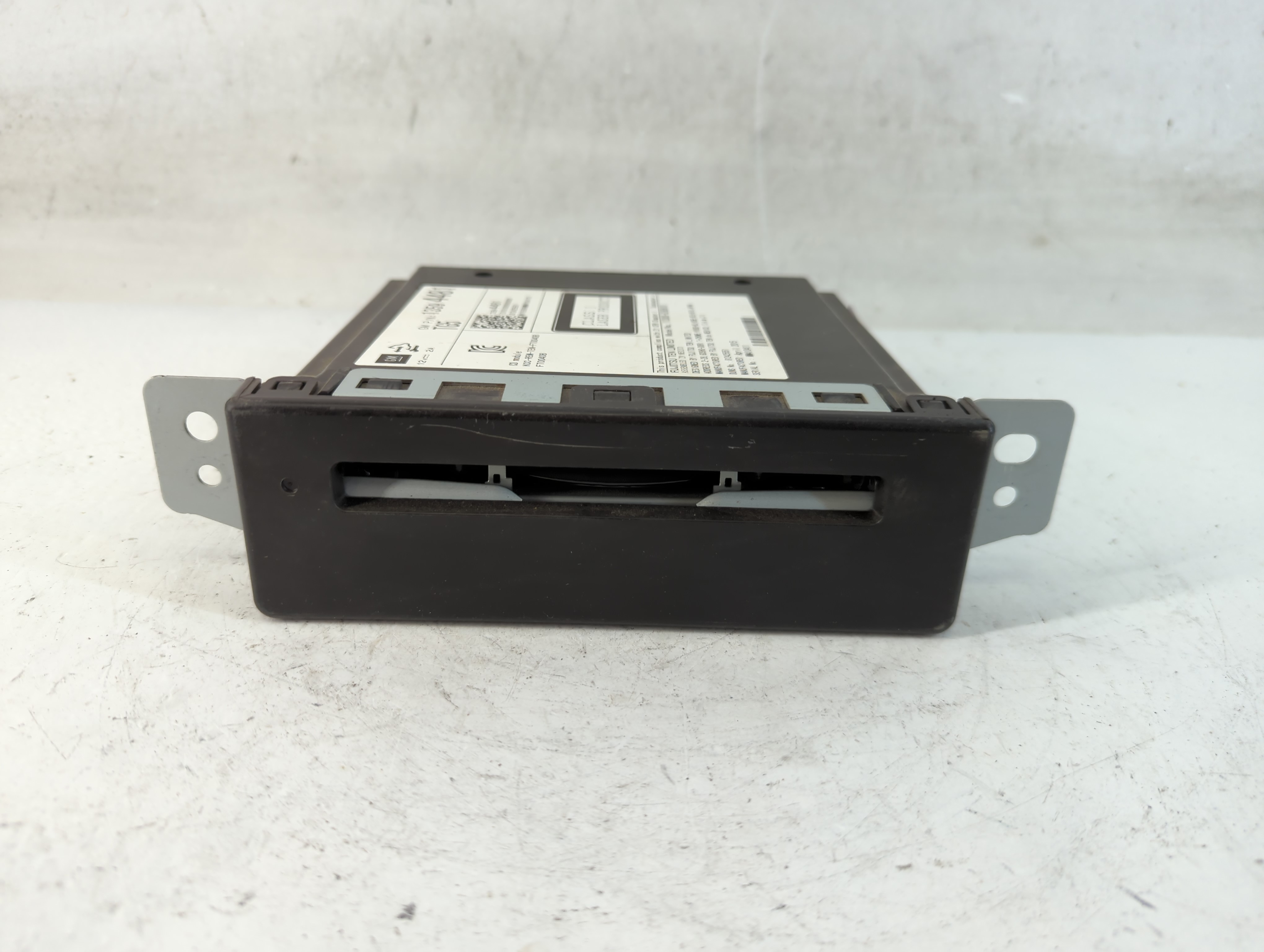 2015-2019 Chevrolet Silverado 1500 Am Fm Cd Player Radio Receiver 882881 - Oemusedautoparts1.com