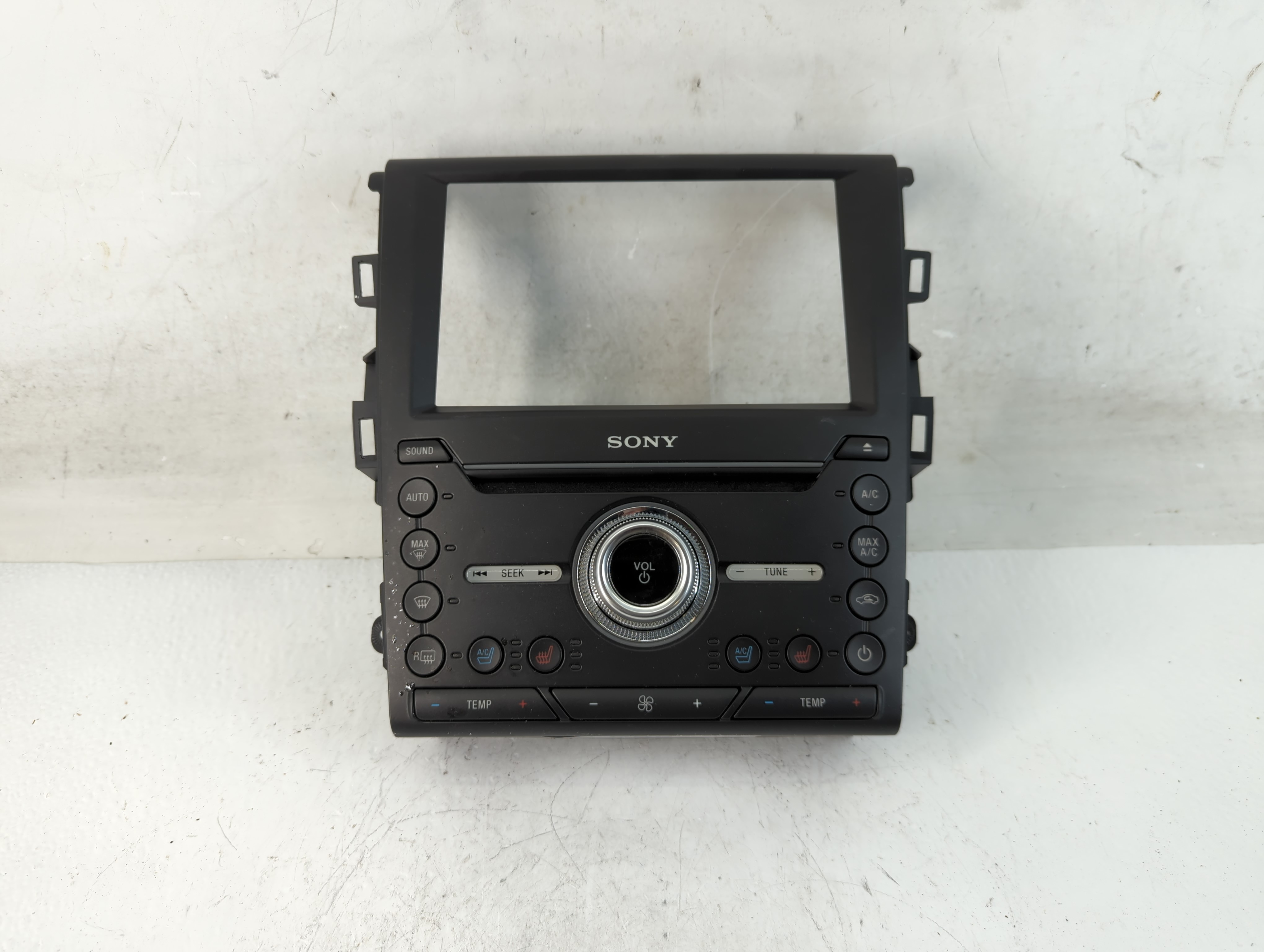 2013-2015 Ford Taurus Am Fm Cd Player Radio Receiver 882889 - Oemusedautoparts1.com