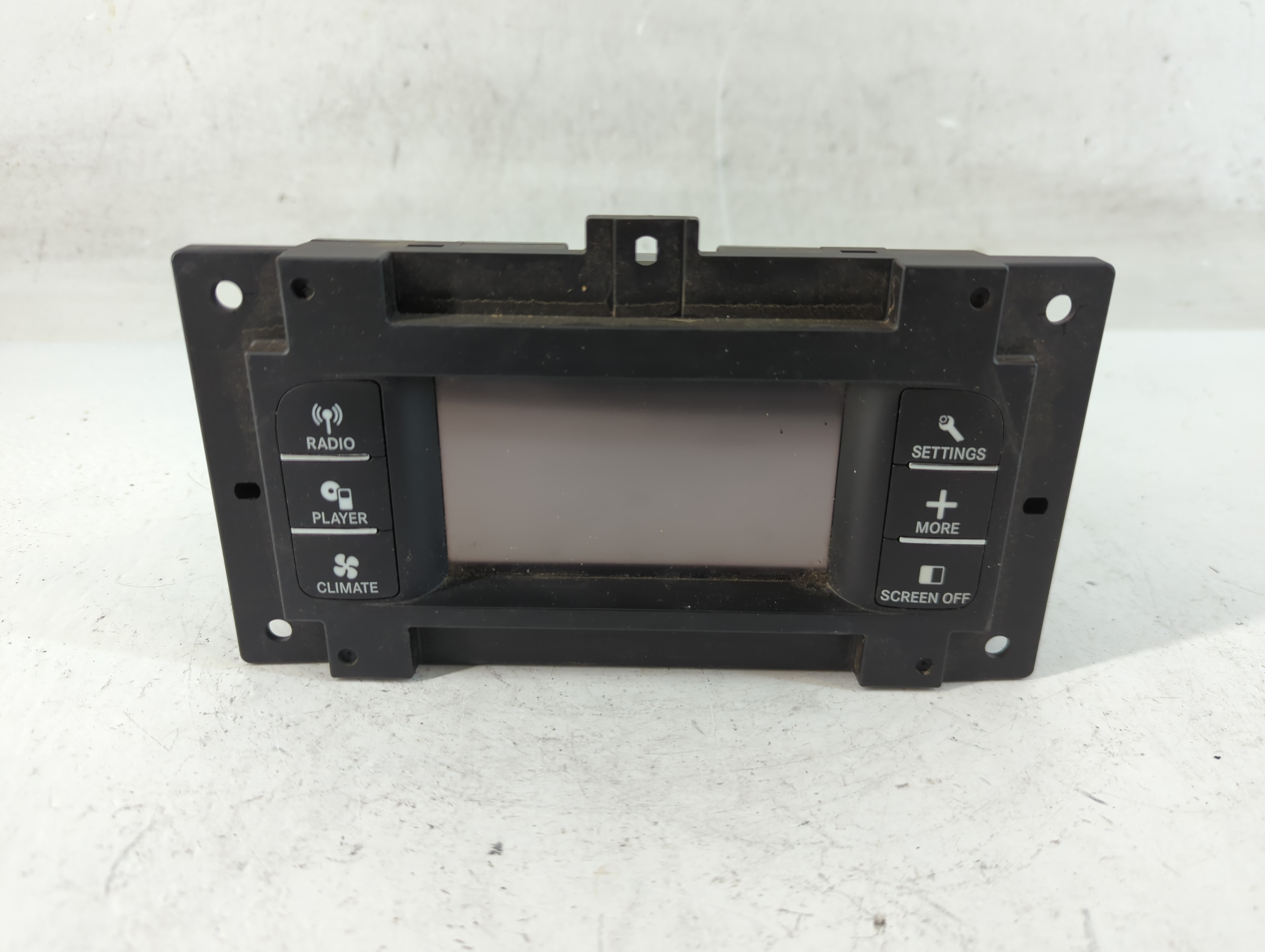 Picture of 2011-2011 Dodge Charger Am Fm Cd Player Radio Receiver 882890
