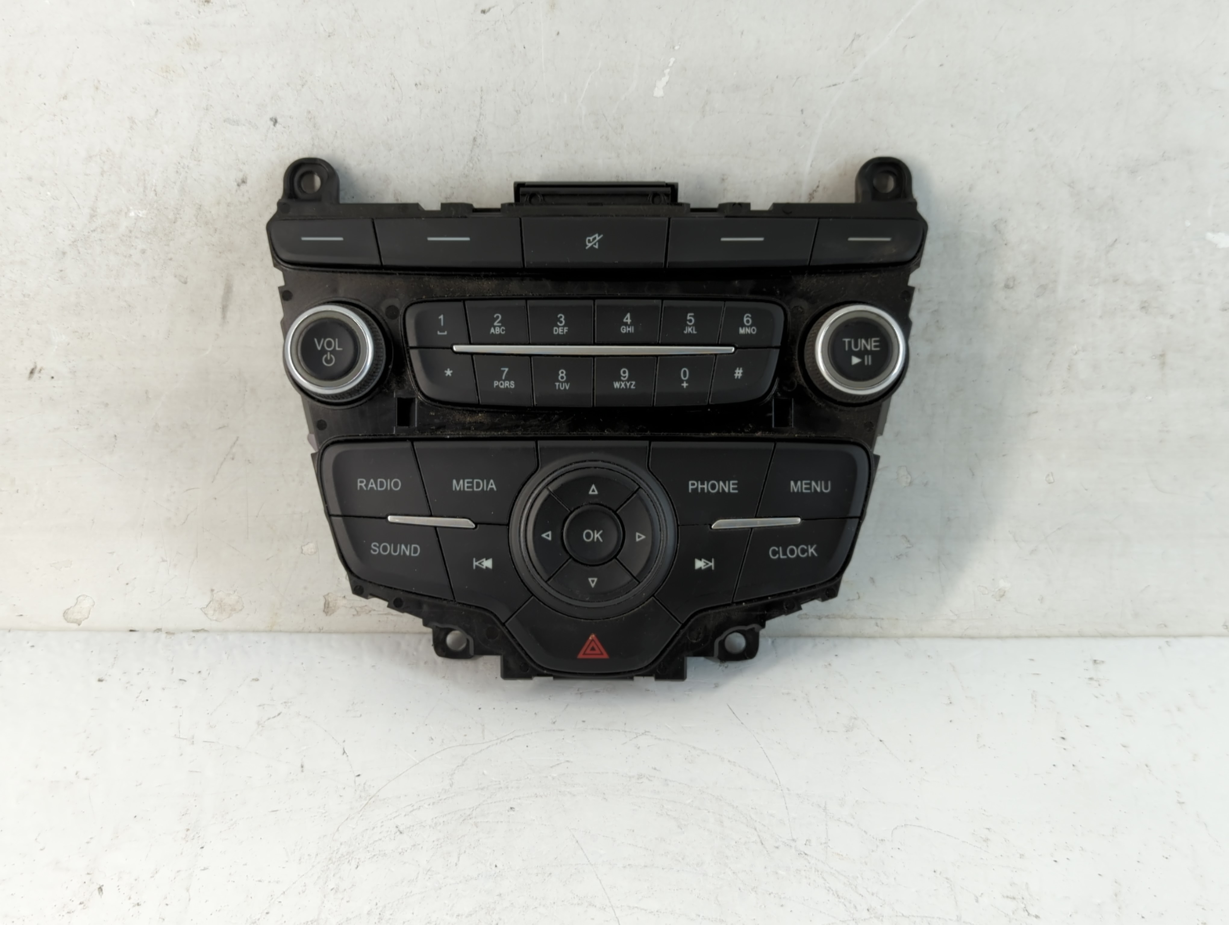 2012-2018 Ford Focus Am Fm Cd Player Radio Receiver 882909 - Oemusedautoparts1.com