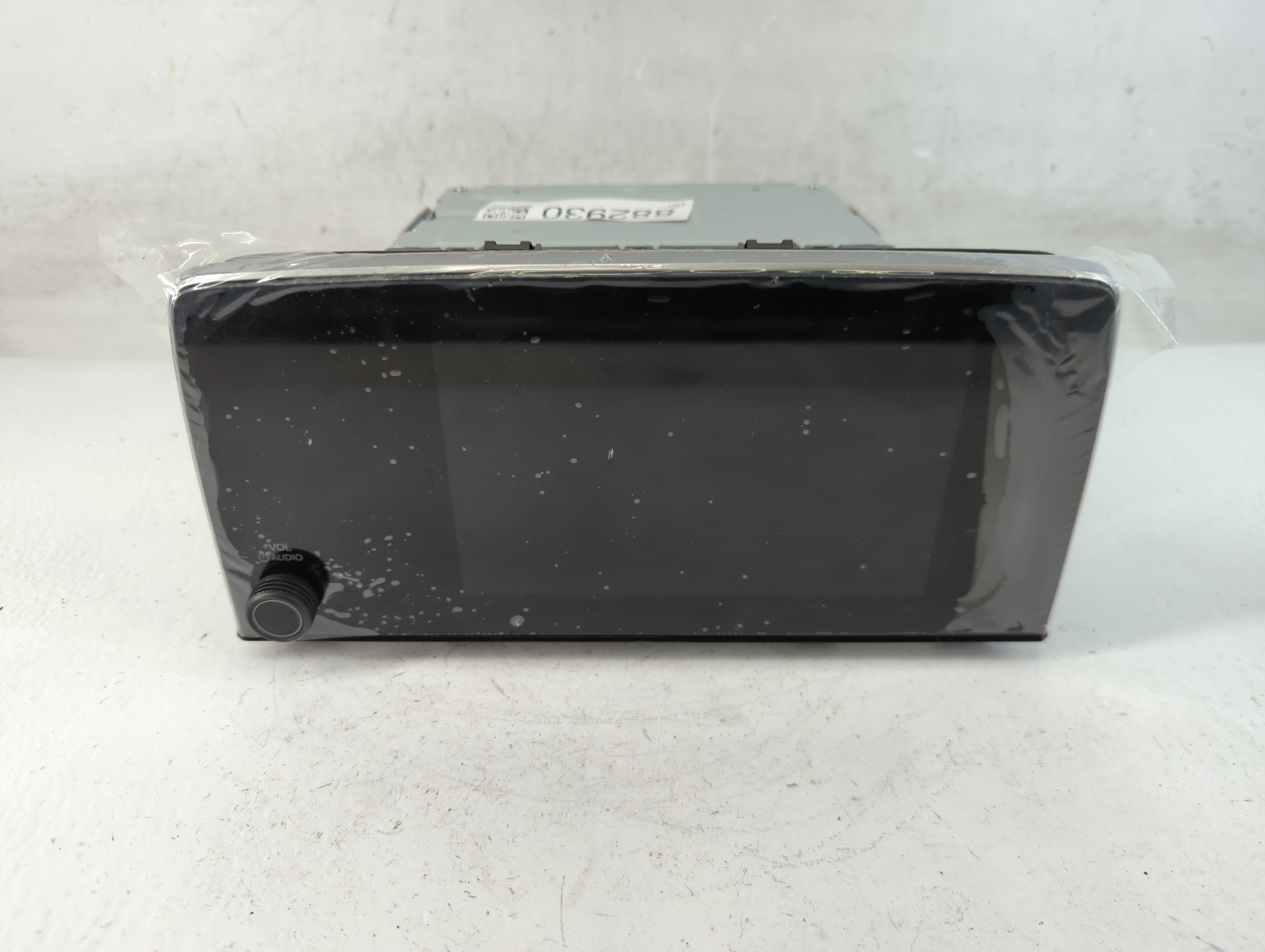 2020-2022 Toyota C-hr Am Fm Cd Player Radio Receiver 882930 - Oemusedautoparts1.com