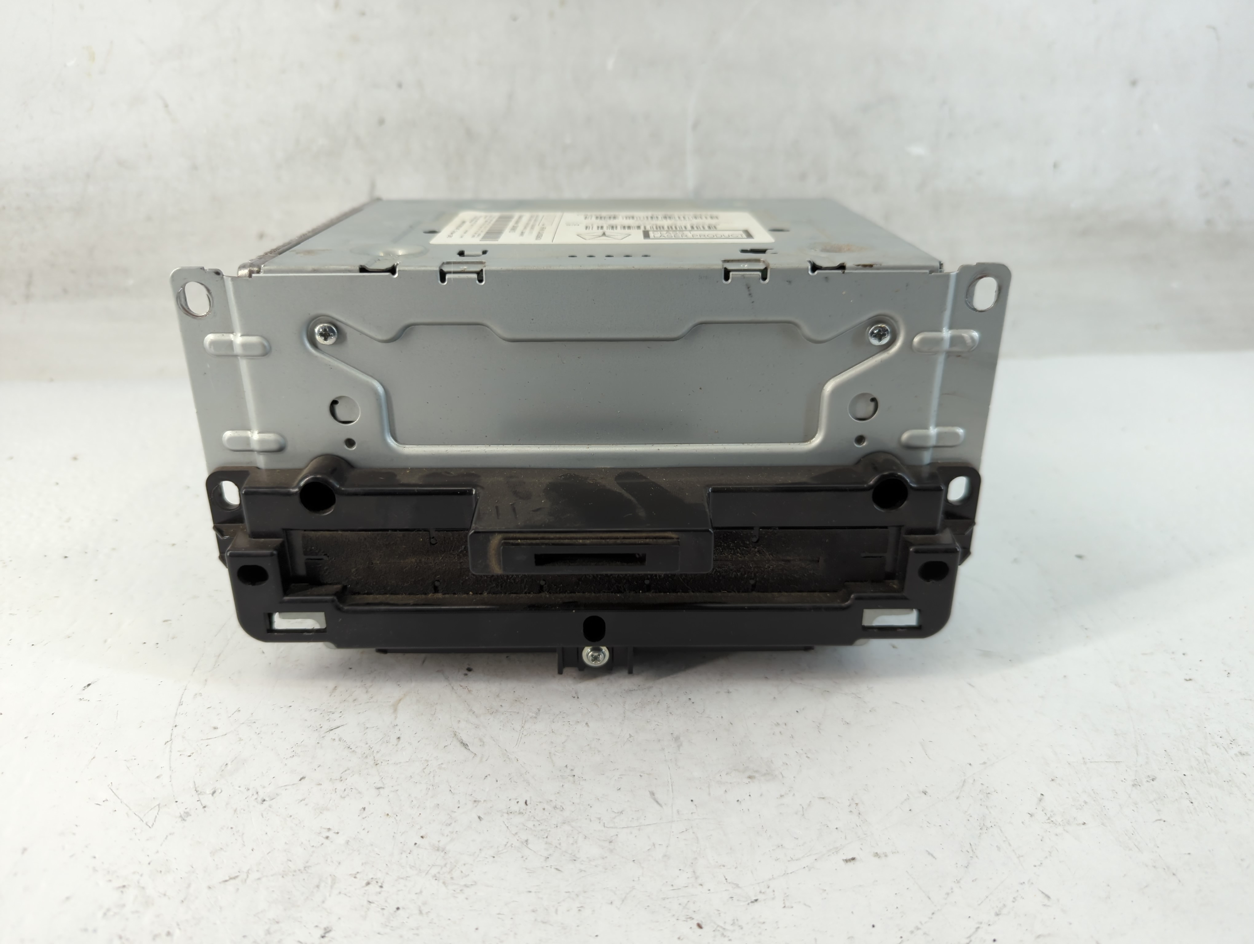 2014-2014 Chrysler 300 Am Fm Cd Player Radio Receiver 882941 - Oemusedautoparts1.com
