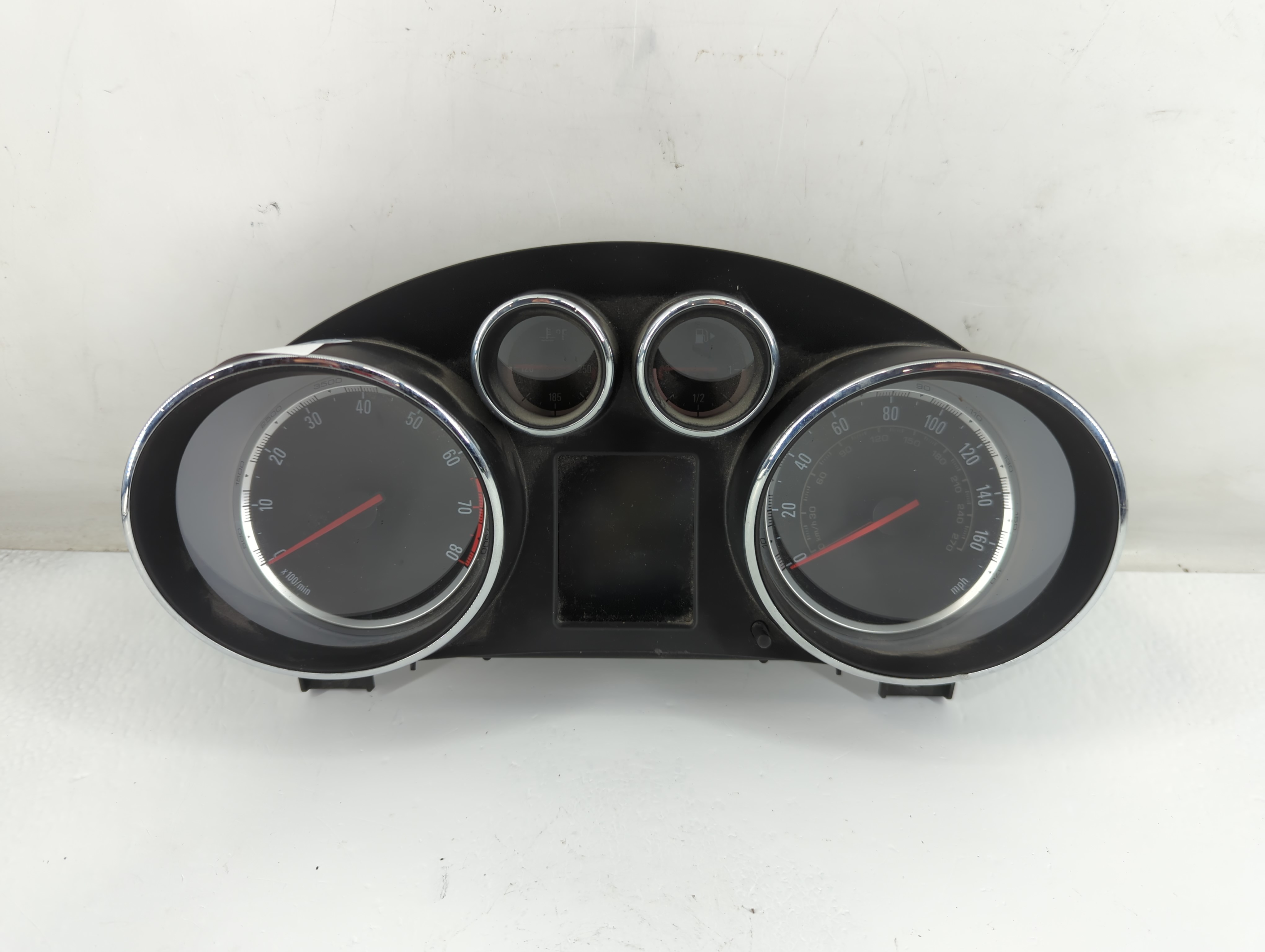 2013-2013 Buick Regal Speedometer Instrument Cluster Gauges 22956348 882990 - Oemusedautoparts1.com