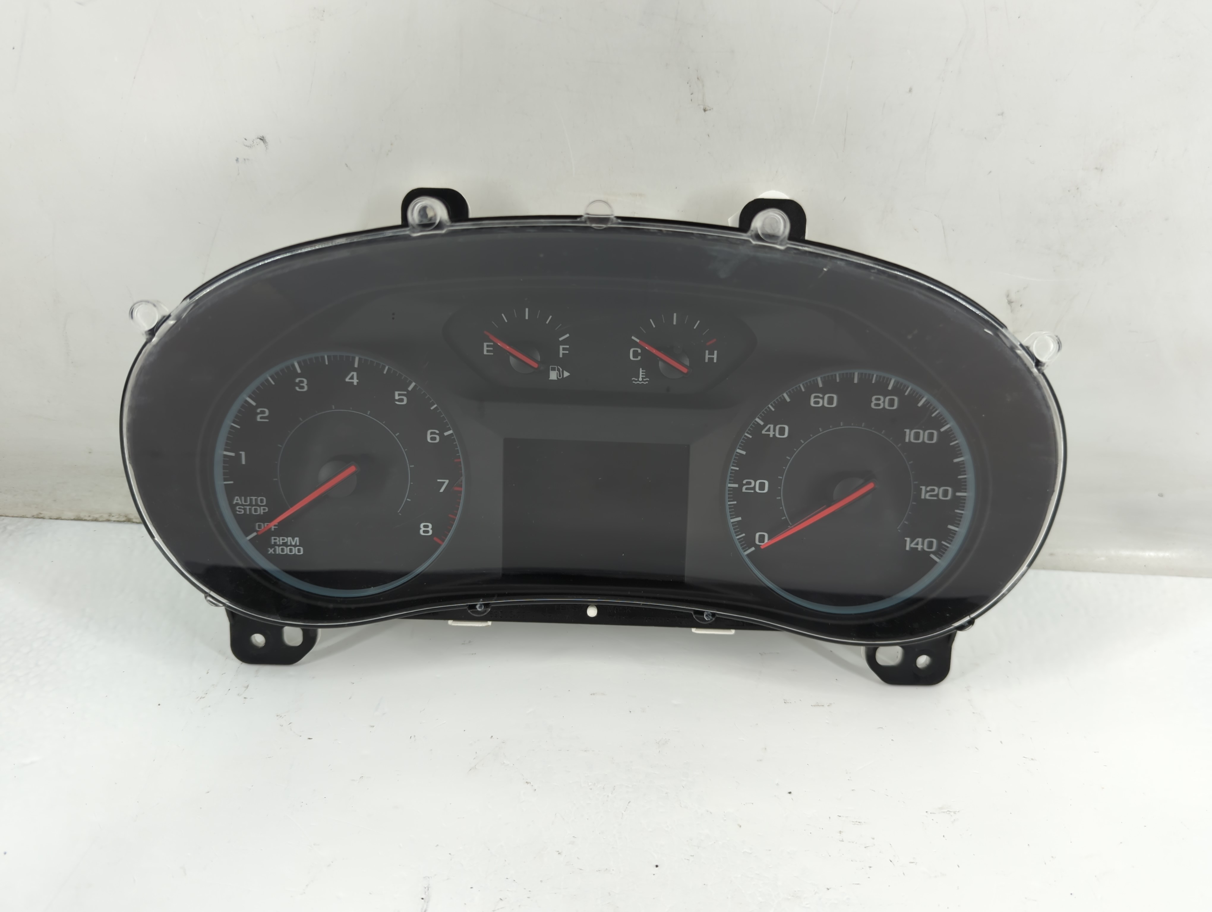 2019-2019 Chevrolet Malibu Speedometer Instrument Cluster Gauges 84524327 883001 - Oemusedautoparts1.com