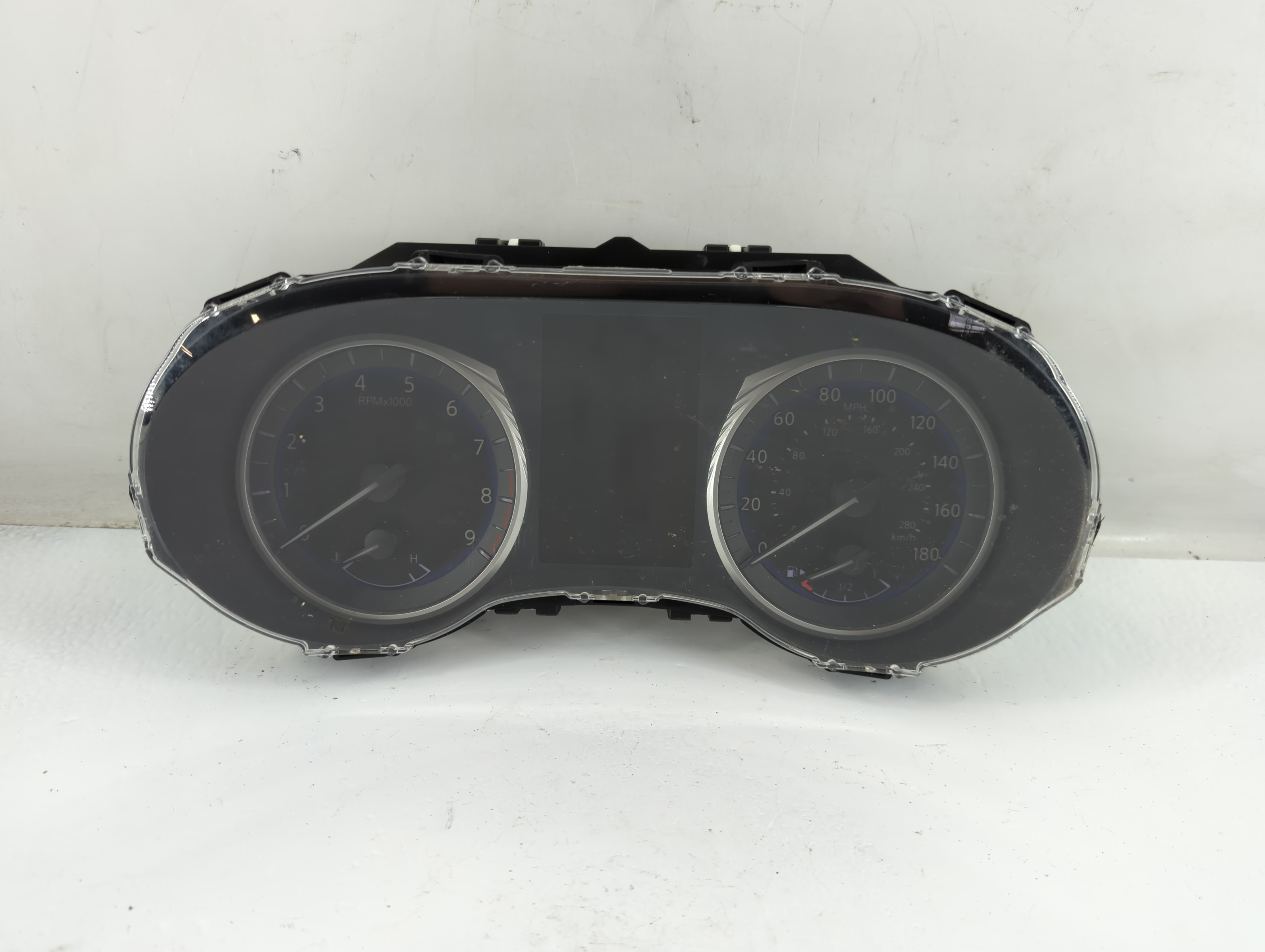 2014-2015 Infiniti Q50 Speedometer Instrument Cluster Gauges 4hb6b/w68p 883033 - Oemusedautoparts1.com