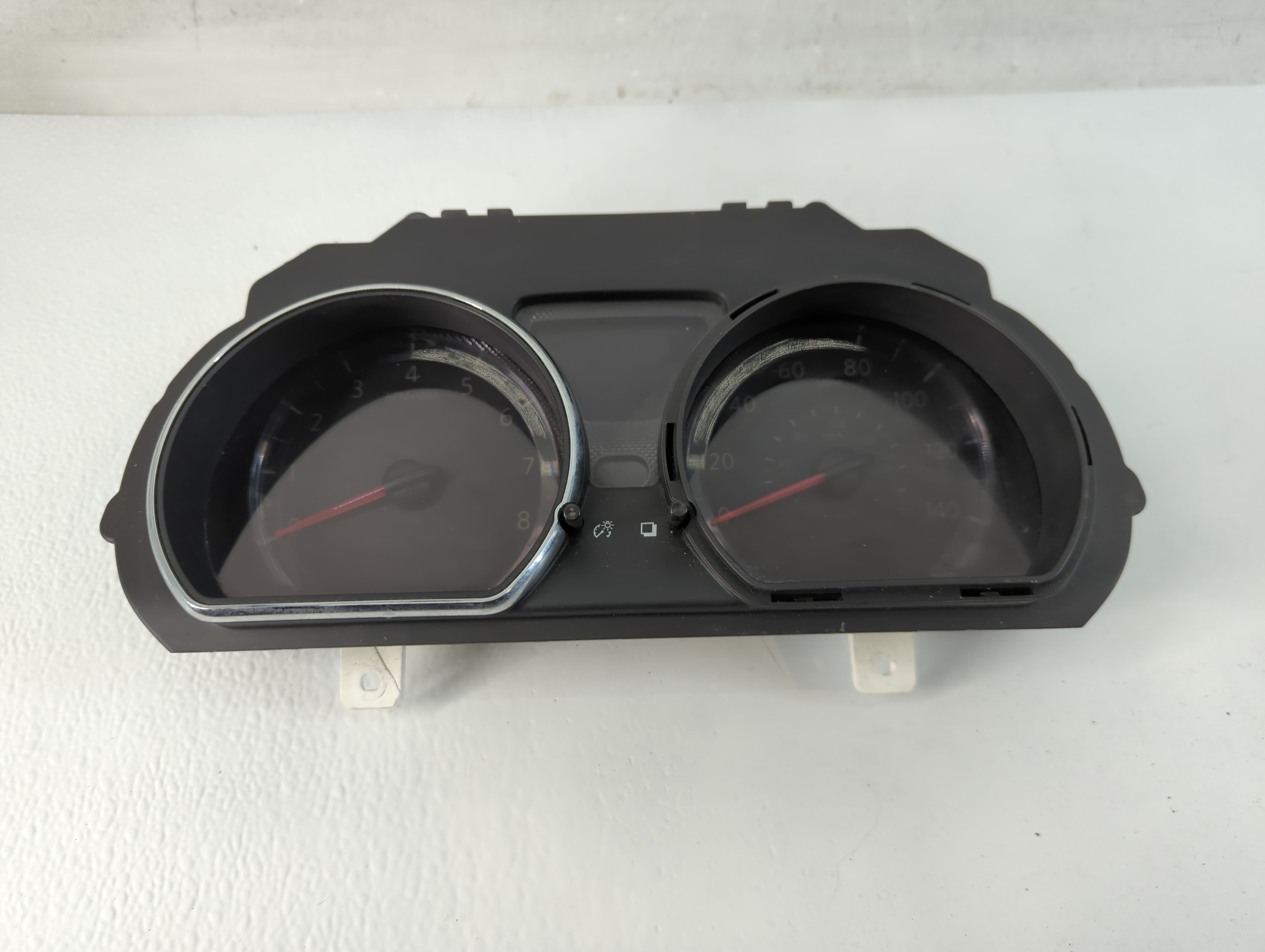 2012-2012 Nissan Versa Speedometer Instrument Cluster Gauges 2248103an0a 883040 - Oemusedautoparts1.com