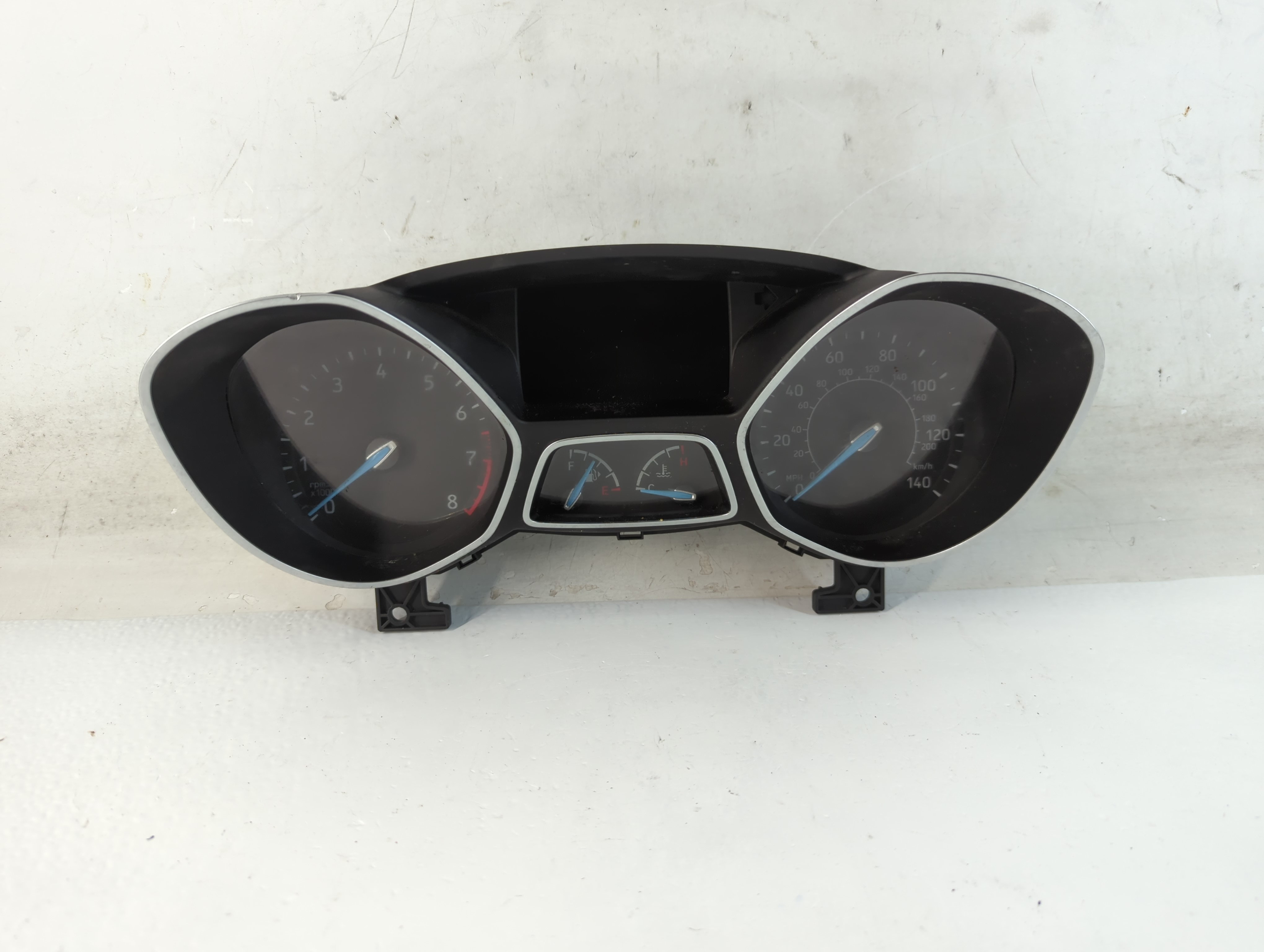2015-2015 Ford Focus Speedometer Instrument Cluster Gauges F1et-10849-ctg 883065 - Oemusedautoparts1.com