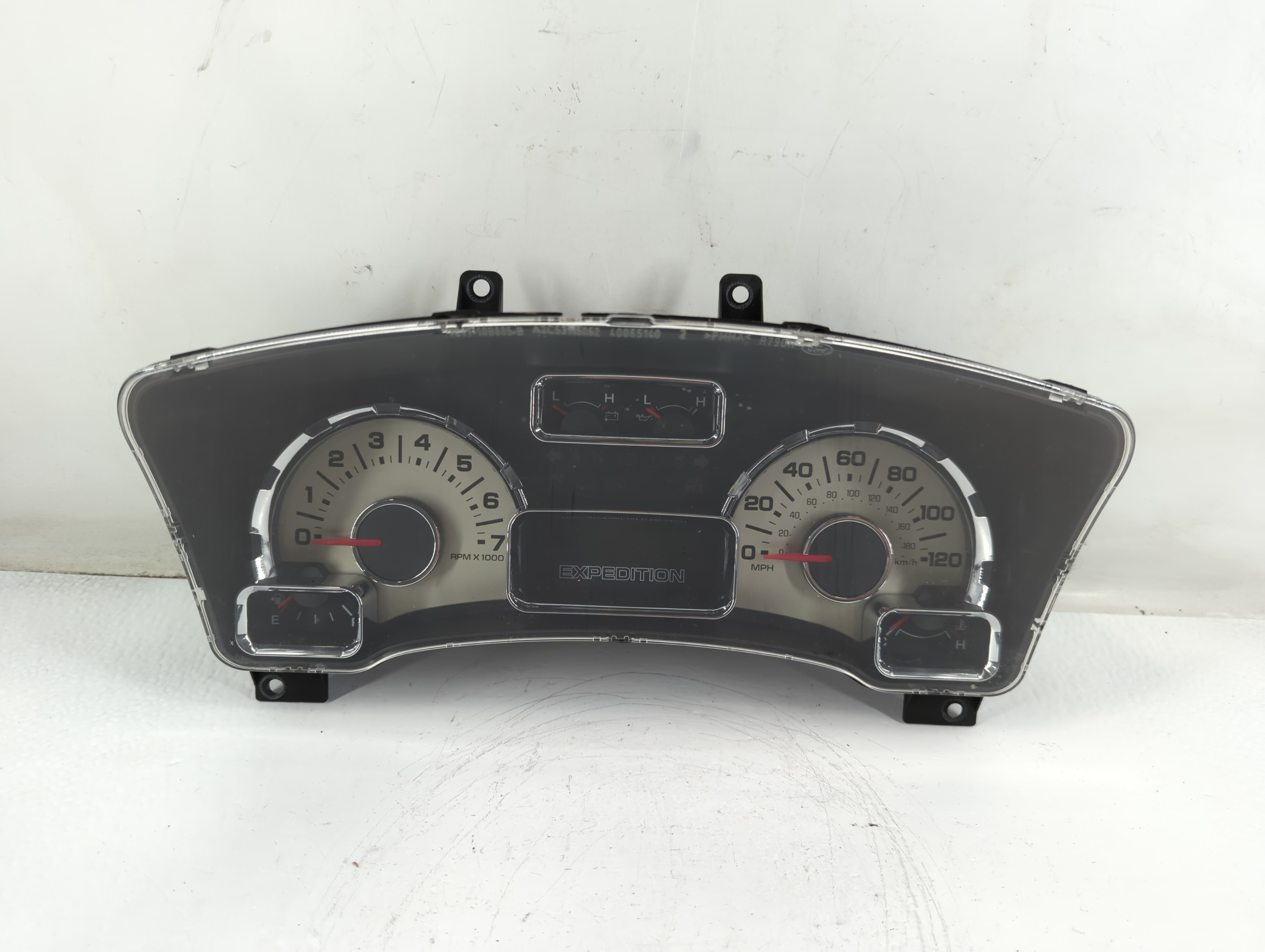 2009 Ford Expedition Speedometer Instrument Cluster Gauges 883110 - Oemusedautoparts1.com