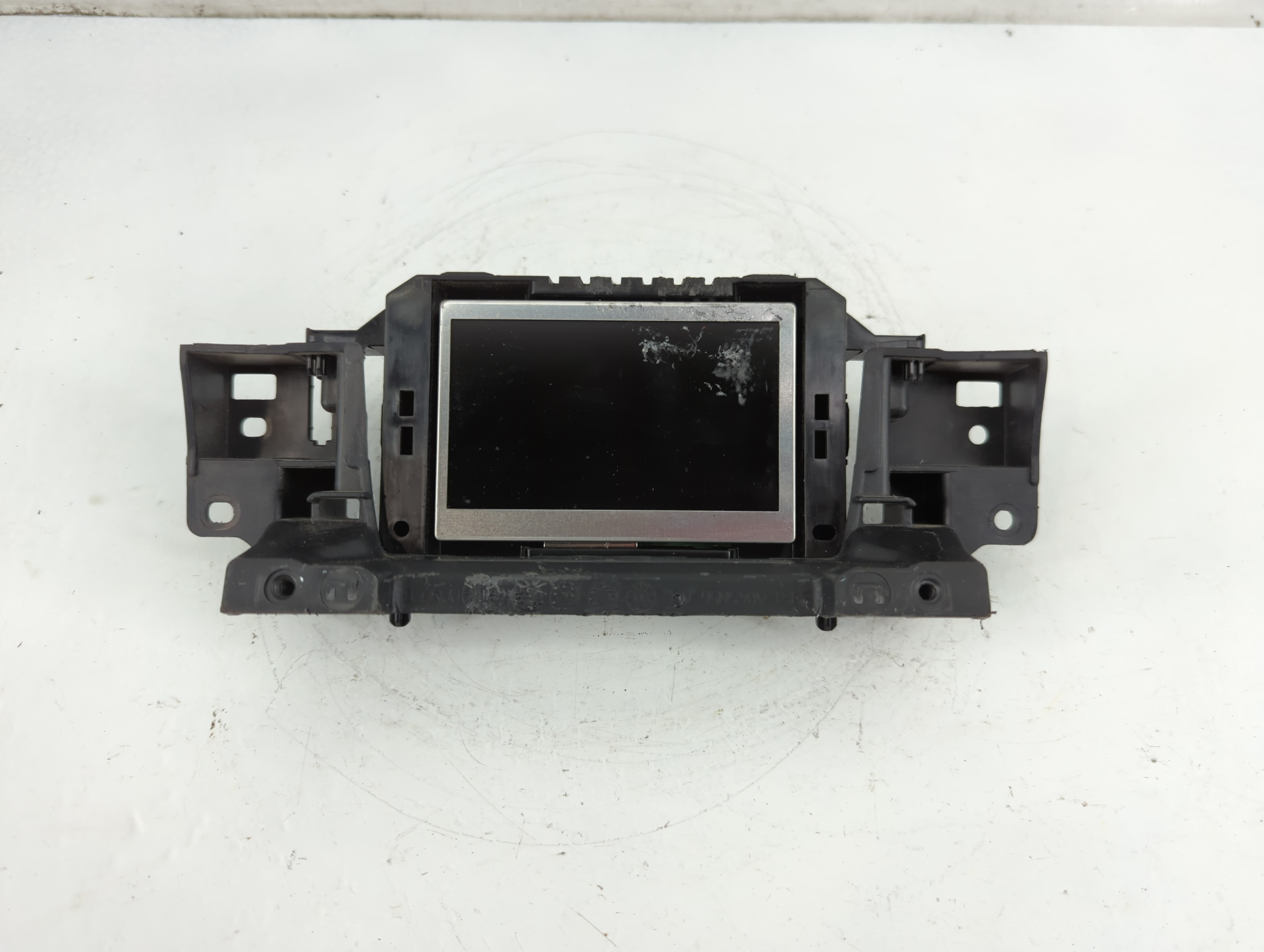 2015-2018 Ford Focus Information Display Screen 883126 - Oemusedautoparts1.com