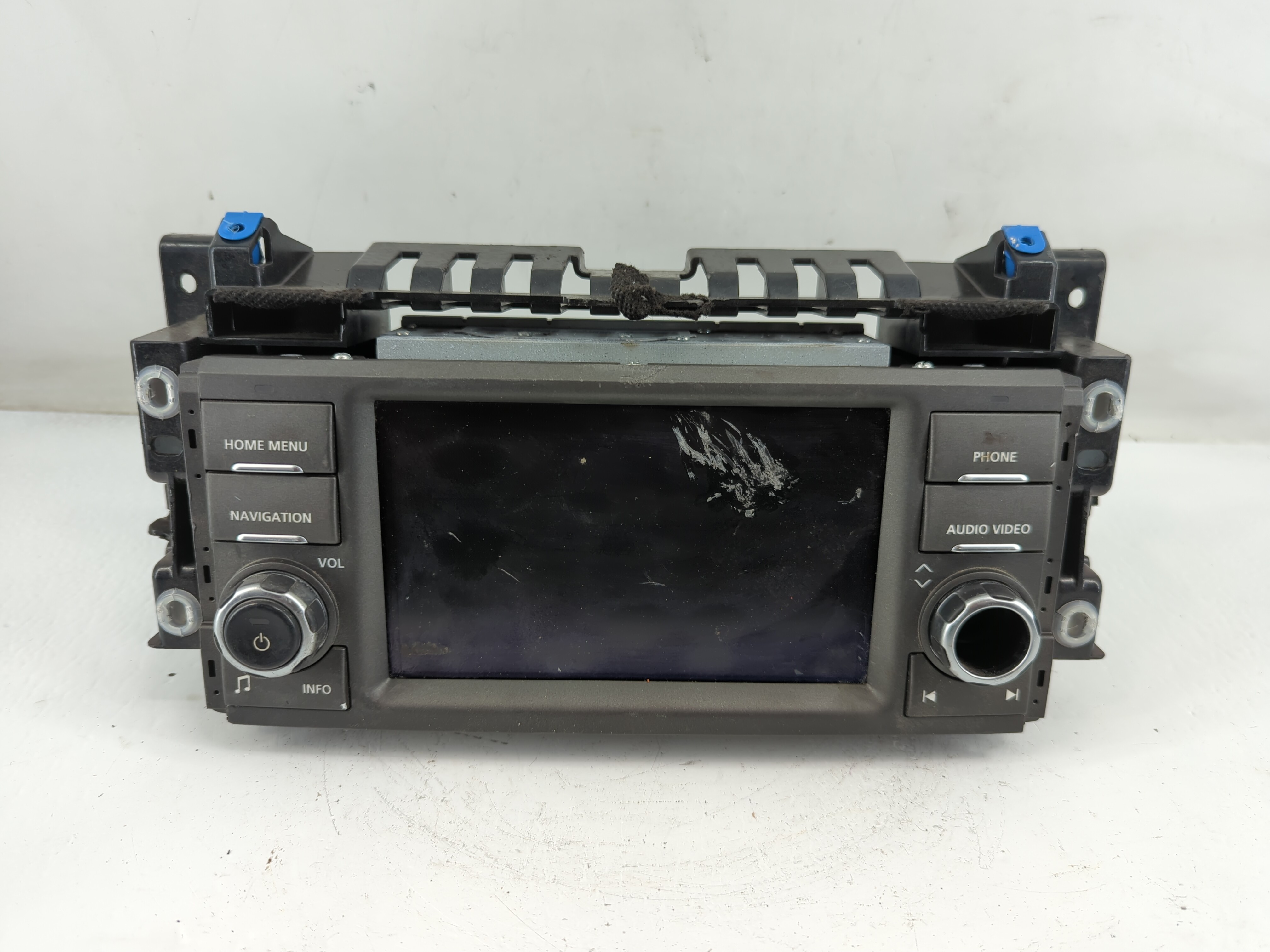 2010-2012 Land Rover Range Rover Am Fm Cd Player Radio Receiver 883199 - Oemusedautoparts1.com