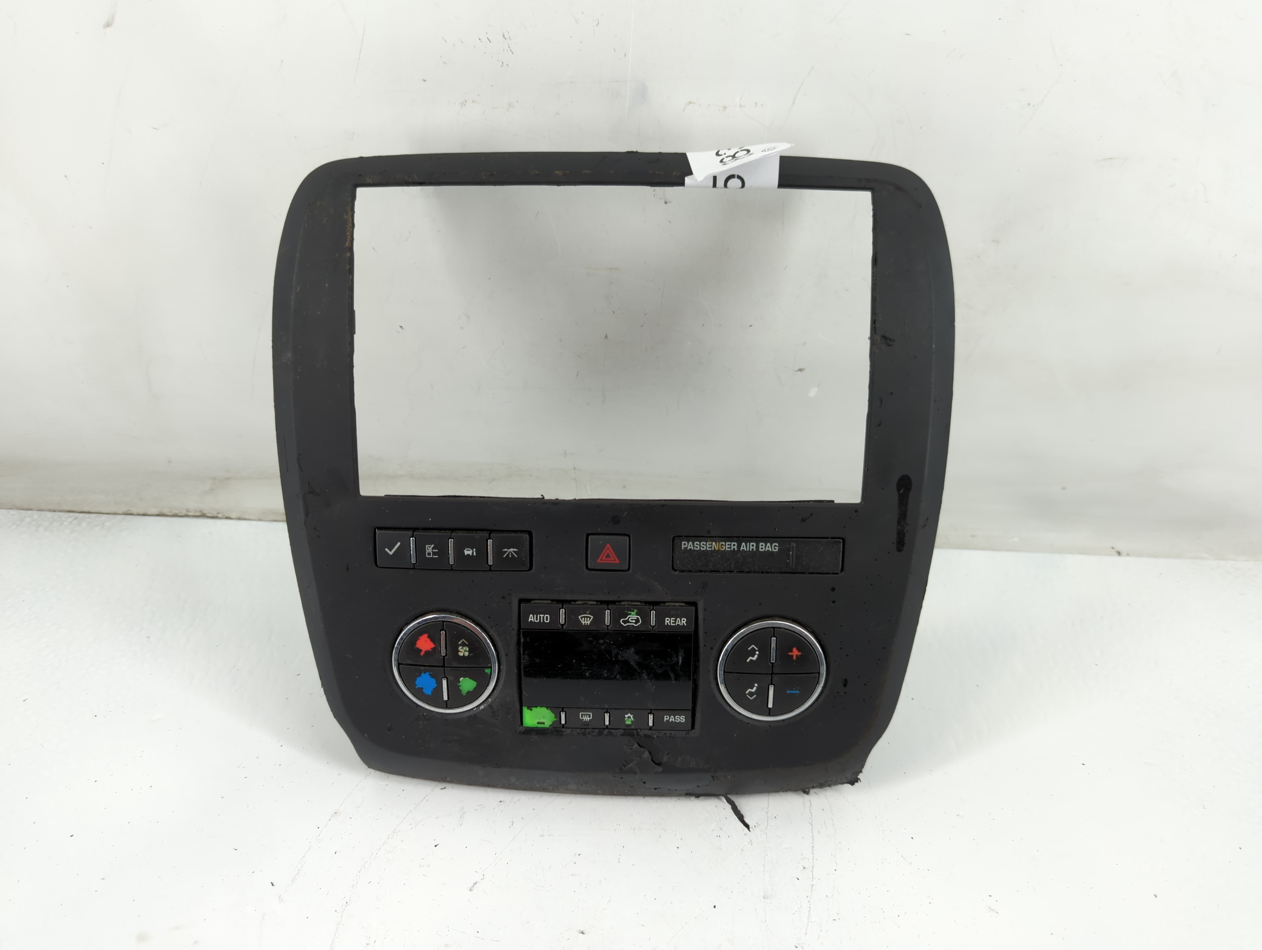 Buick Enclave Radio Control Panel 883215 - Oemusedautoparts1.com