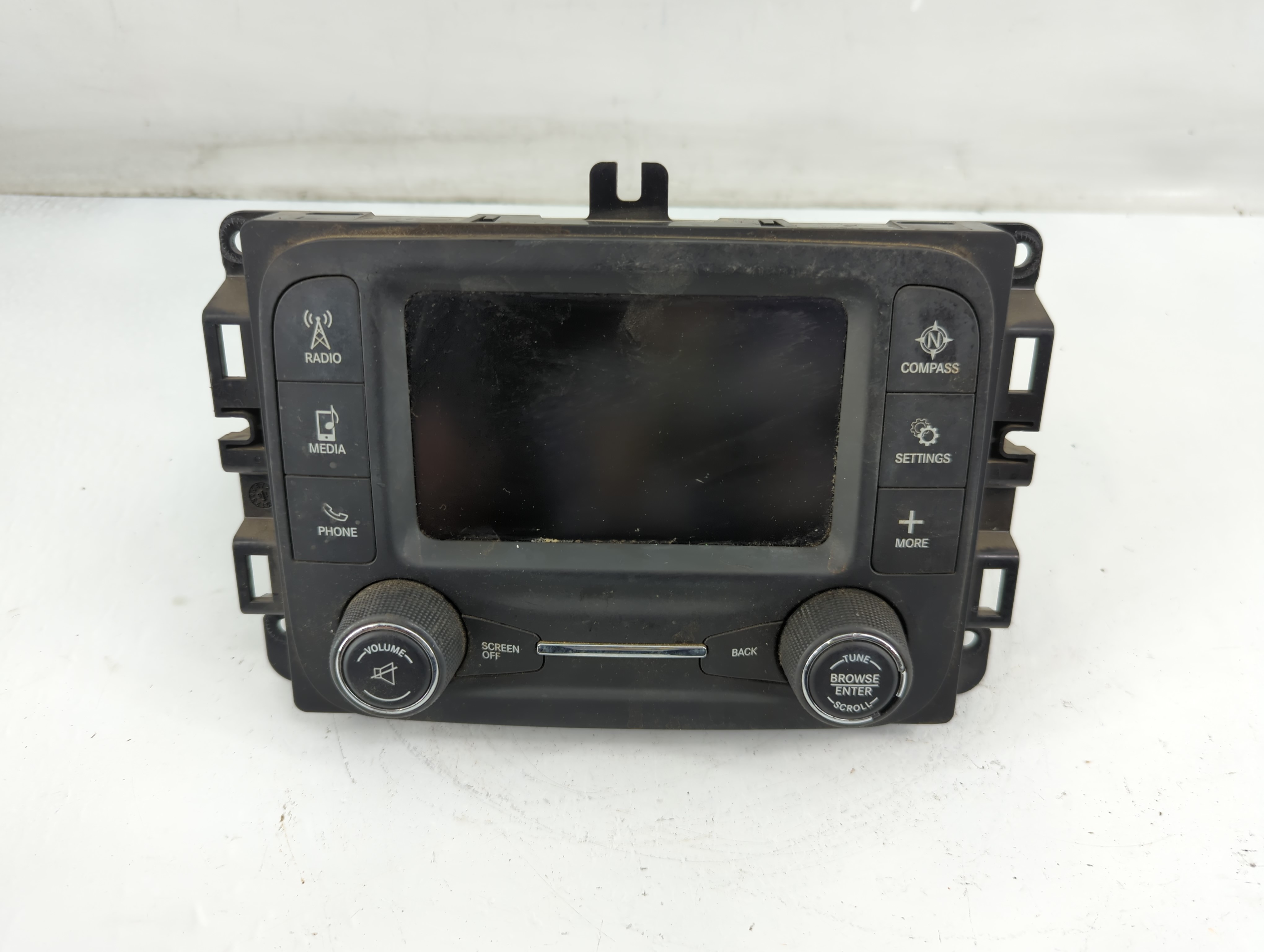 Dodge Ram 1500 Am Fm Cd Player Radio Receiver 883233 - Oemusedautoparts1.com
