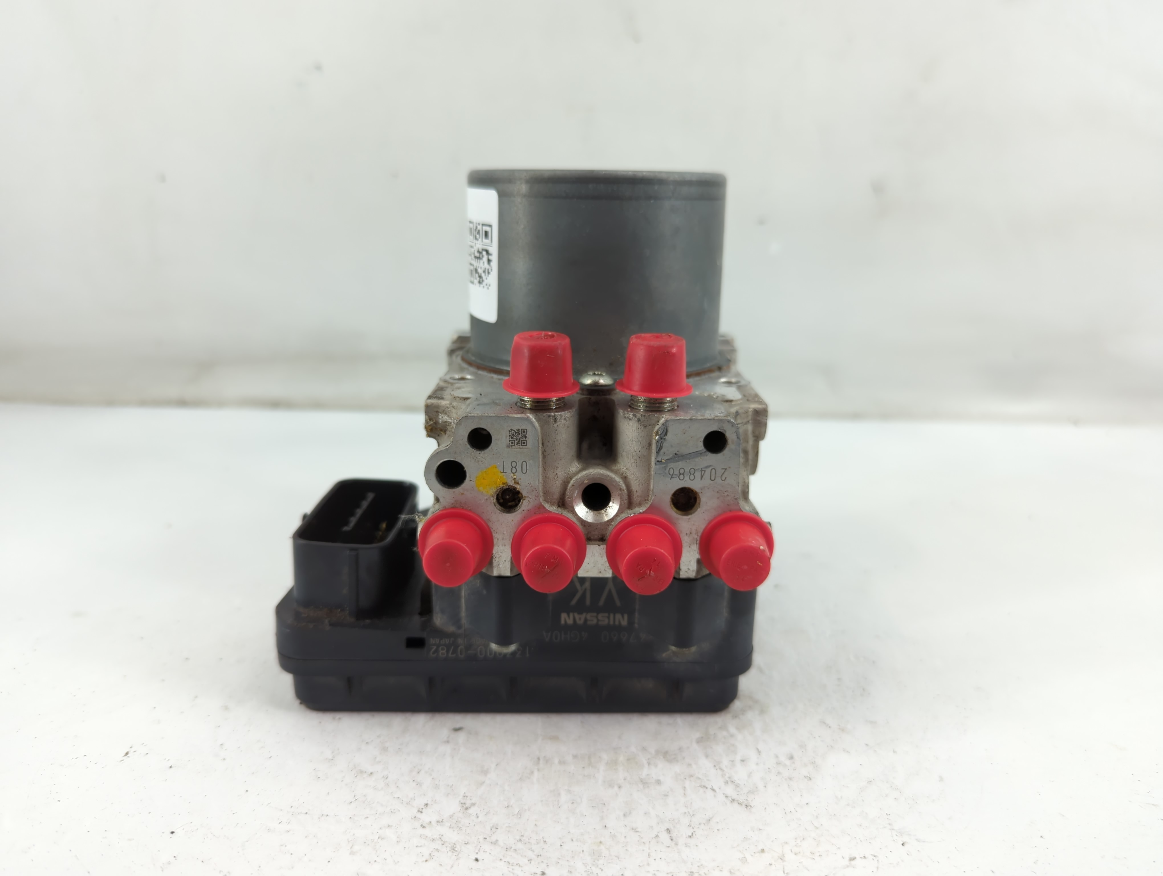 2016-2017 Infiniti Q50 Abs Pump Control Module 883258 - Oemusedautoparts1.com