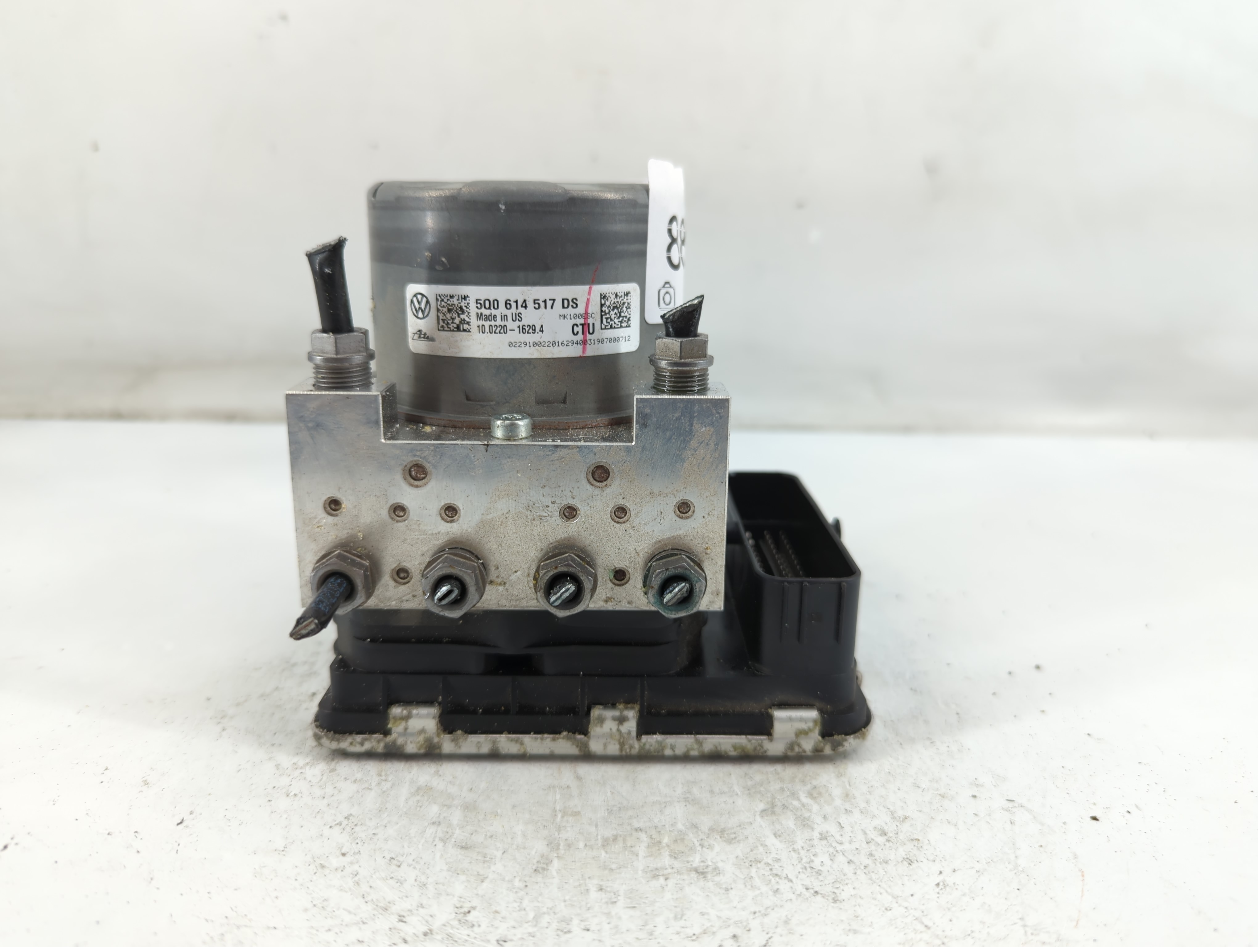 2018-2020 Volkswagen Tiguan Abs Pump Control Module 883275 - Oemusedautoparts1.com