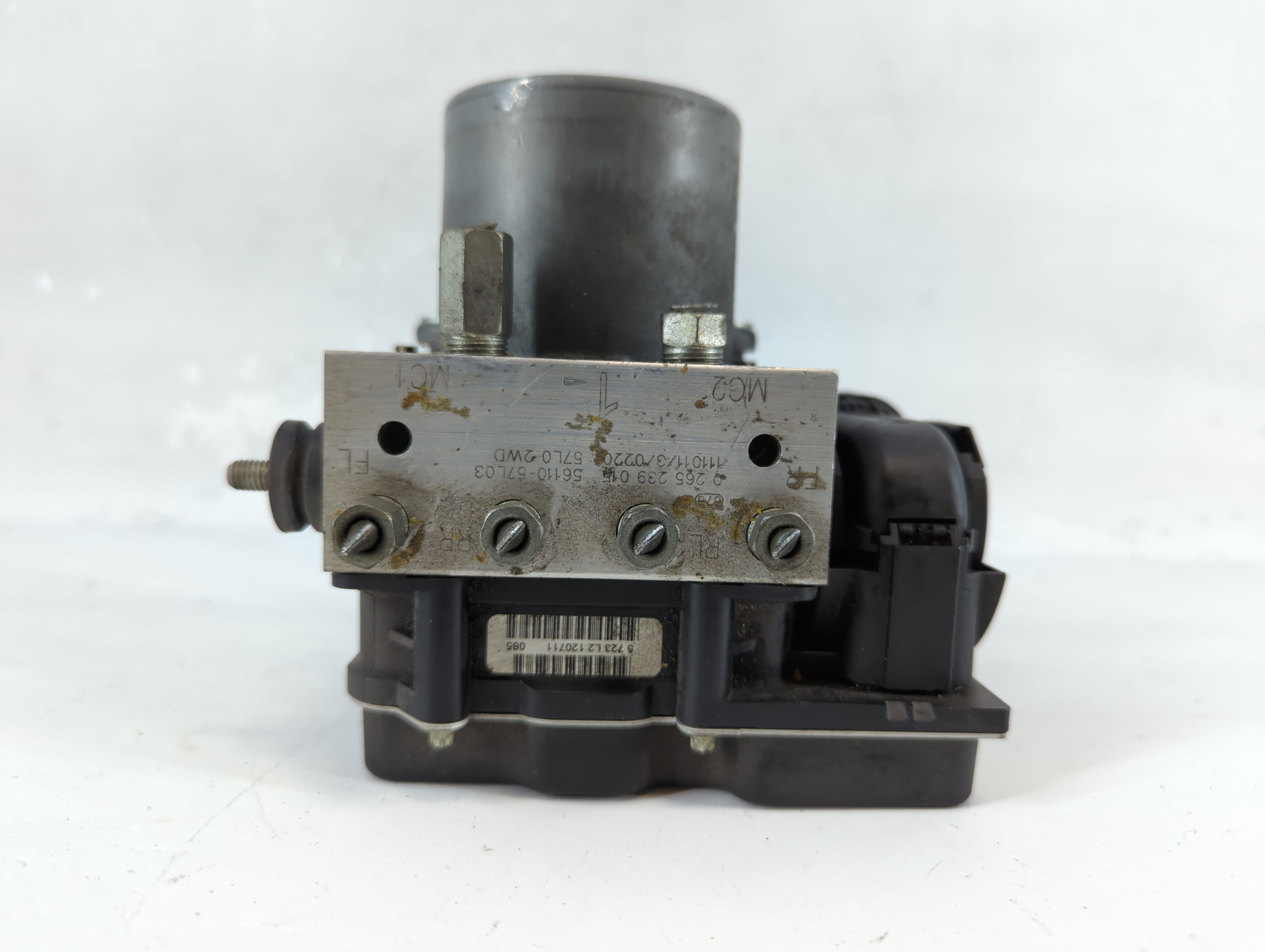 2010-2013 Suzuki Kizashi Abs Pump Control Module 883301 - Oemusedautoparts1.com