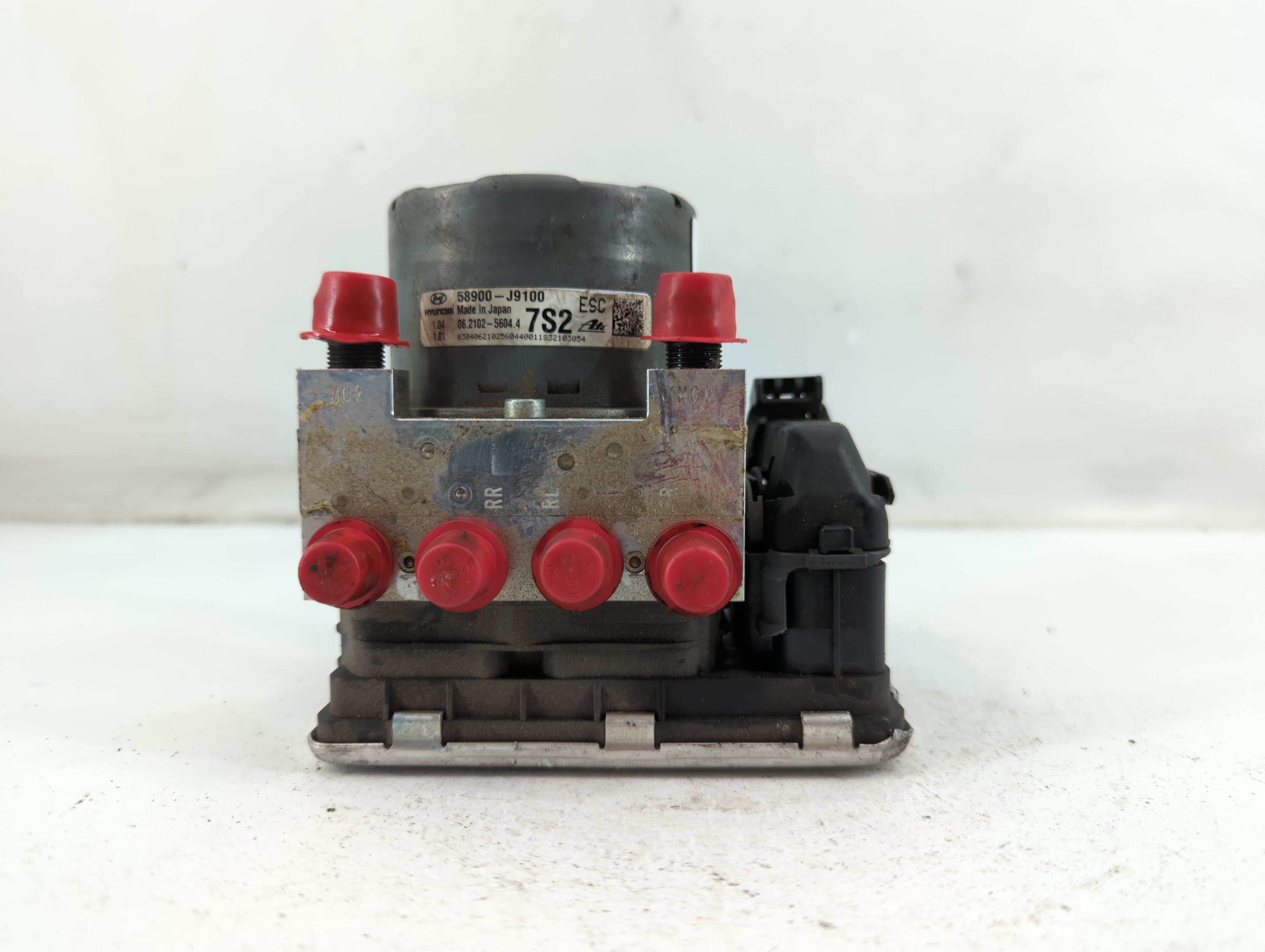2018-2021 Hyundai Kona Abs Pump Control Module 883322 - Oemusedautoparts1.com