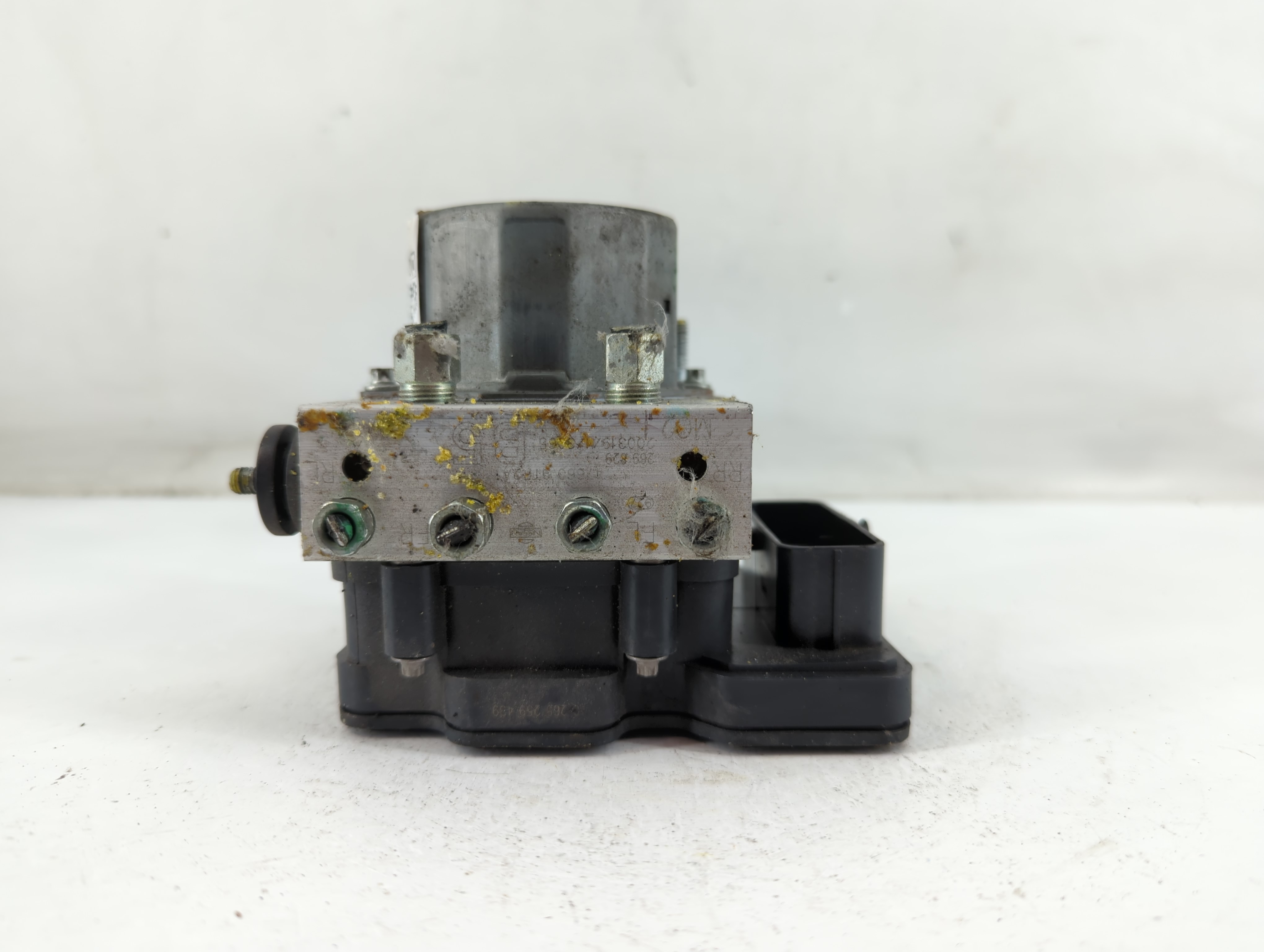 2019-2020 Nissan Rogue Abs Pump Control Module 883325 - Oemusedautoparts1.com