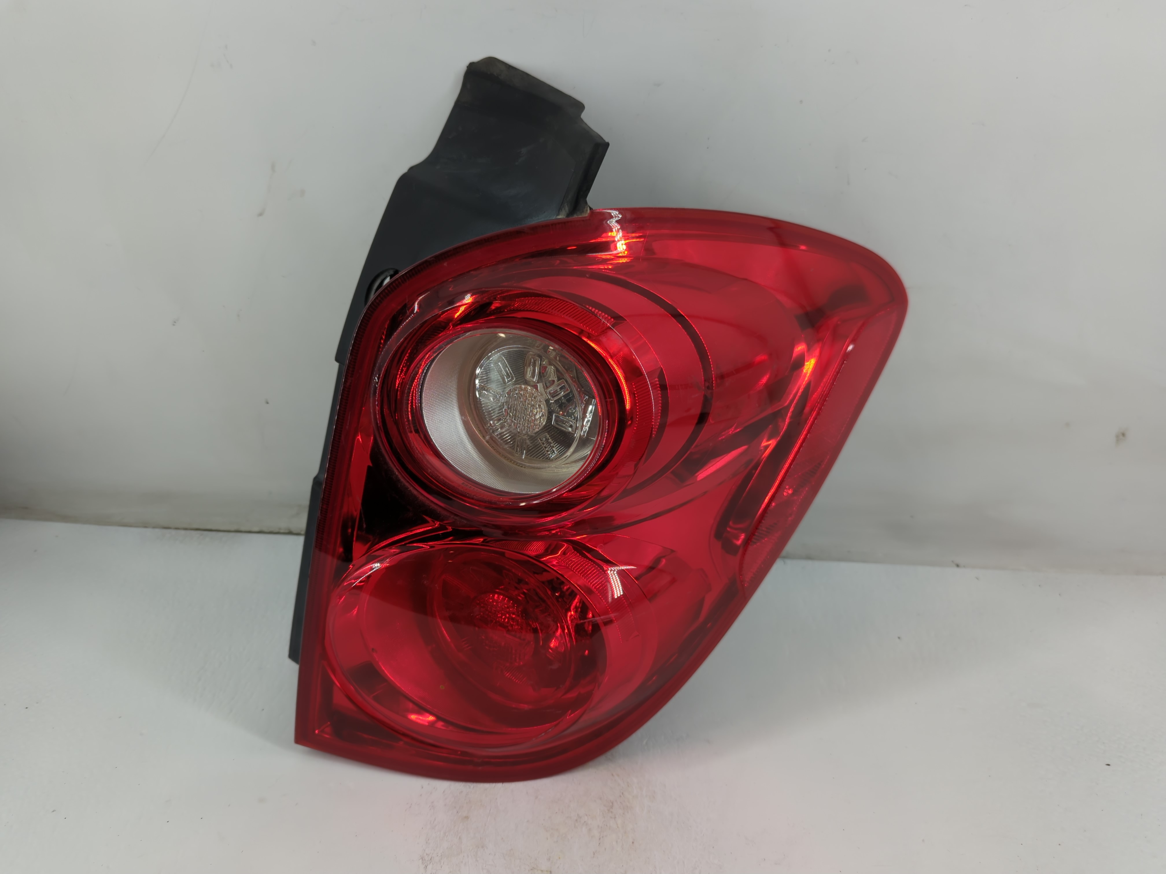 Picture of 2010-2015 Chevrolet Equinox Driver Left Side Tail Light Taillight Oem 883343