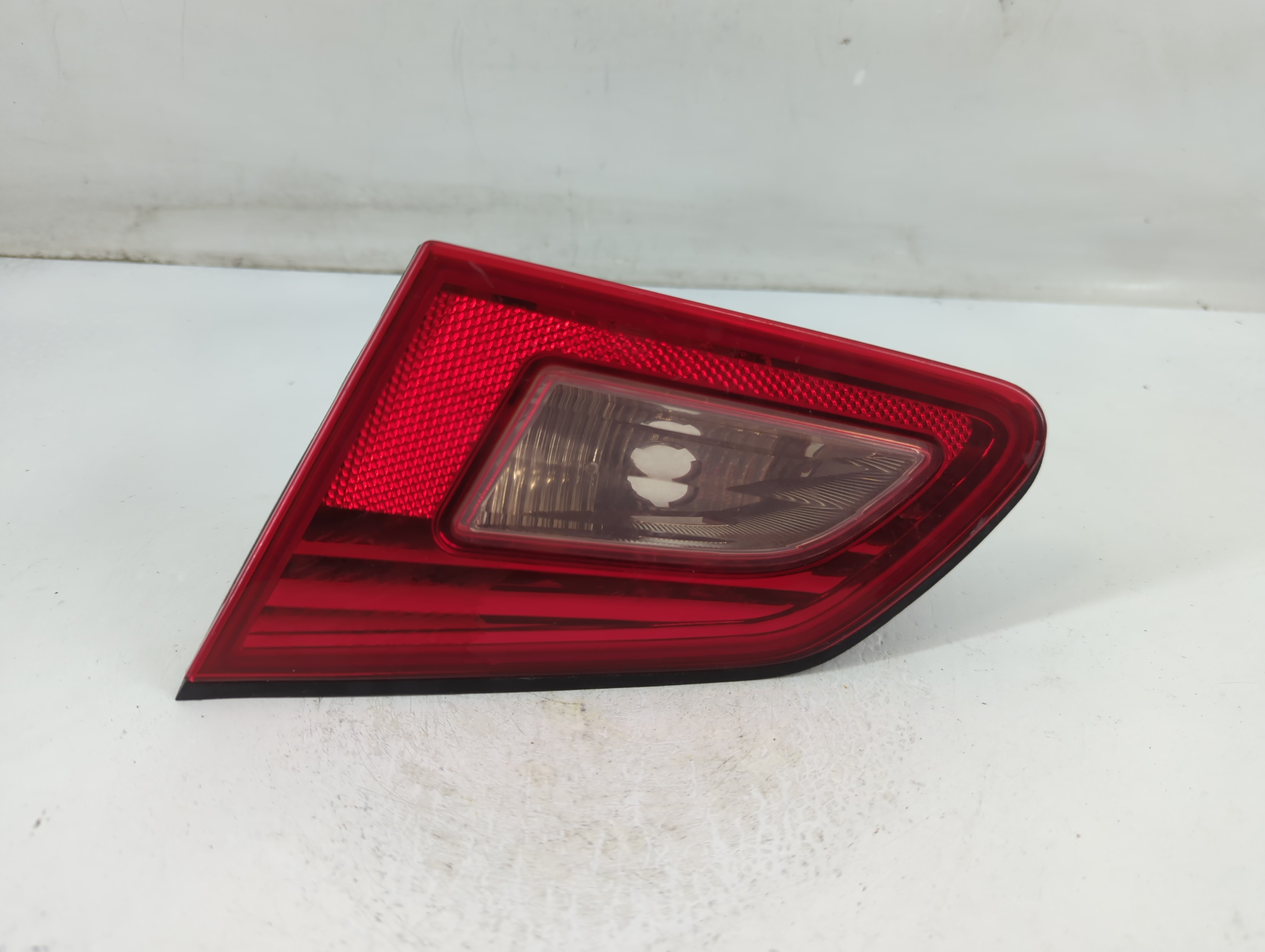 2007-2008 Infiniti G35 Driver Left Side Tail Light Taillight Oem 883357 - Oemusedautoparts1.com