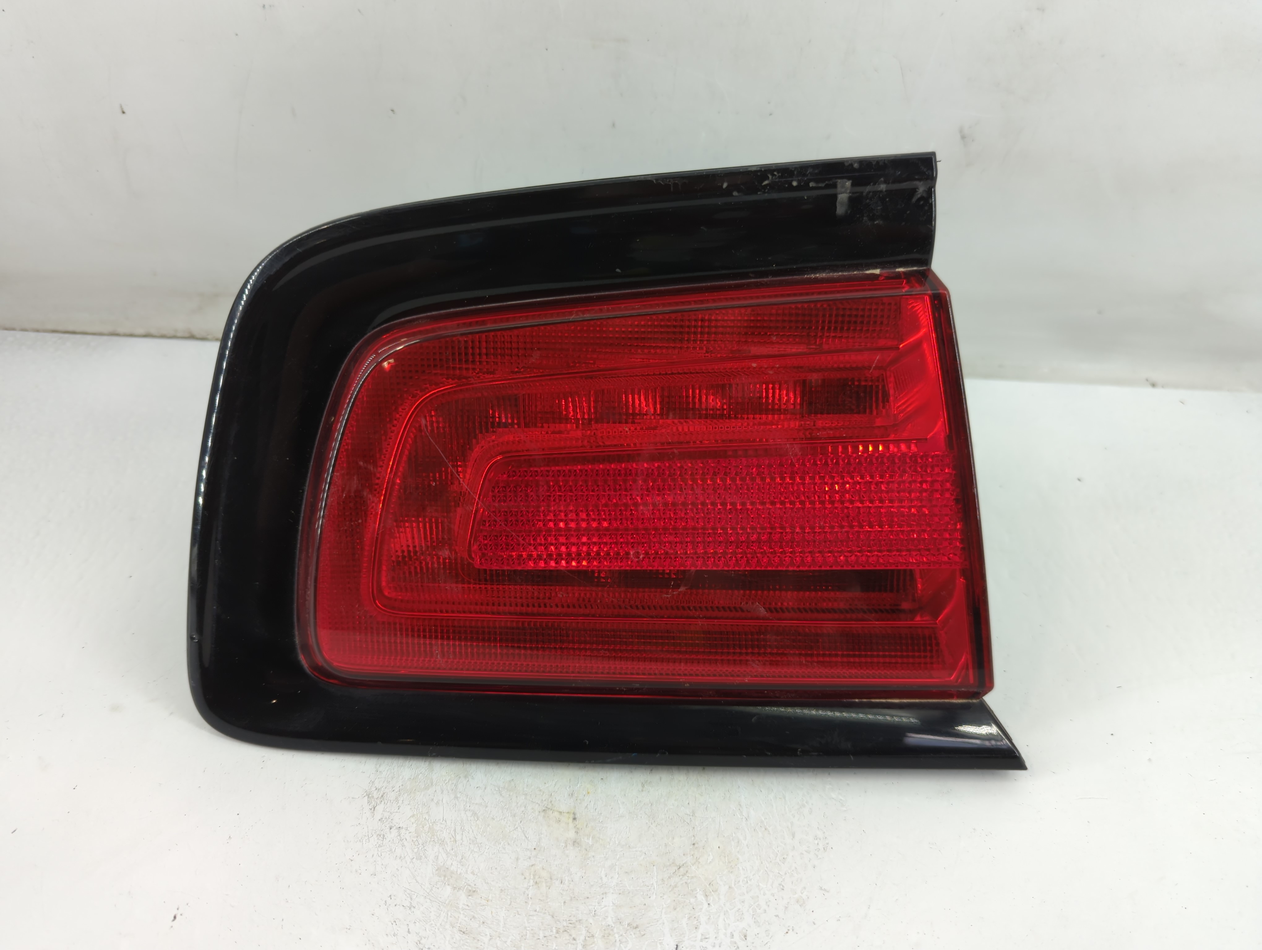 2011-2014 Dodge Charger Driver Left Side Tail Light Taillight Oem 883360 - Oemusedautoparts1.com